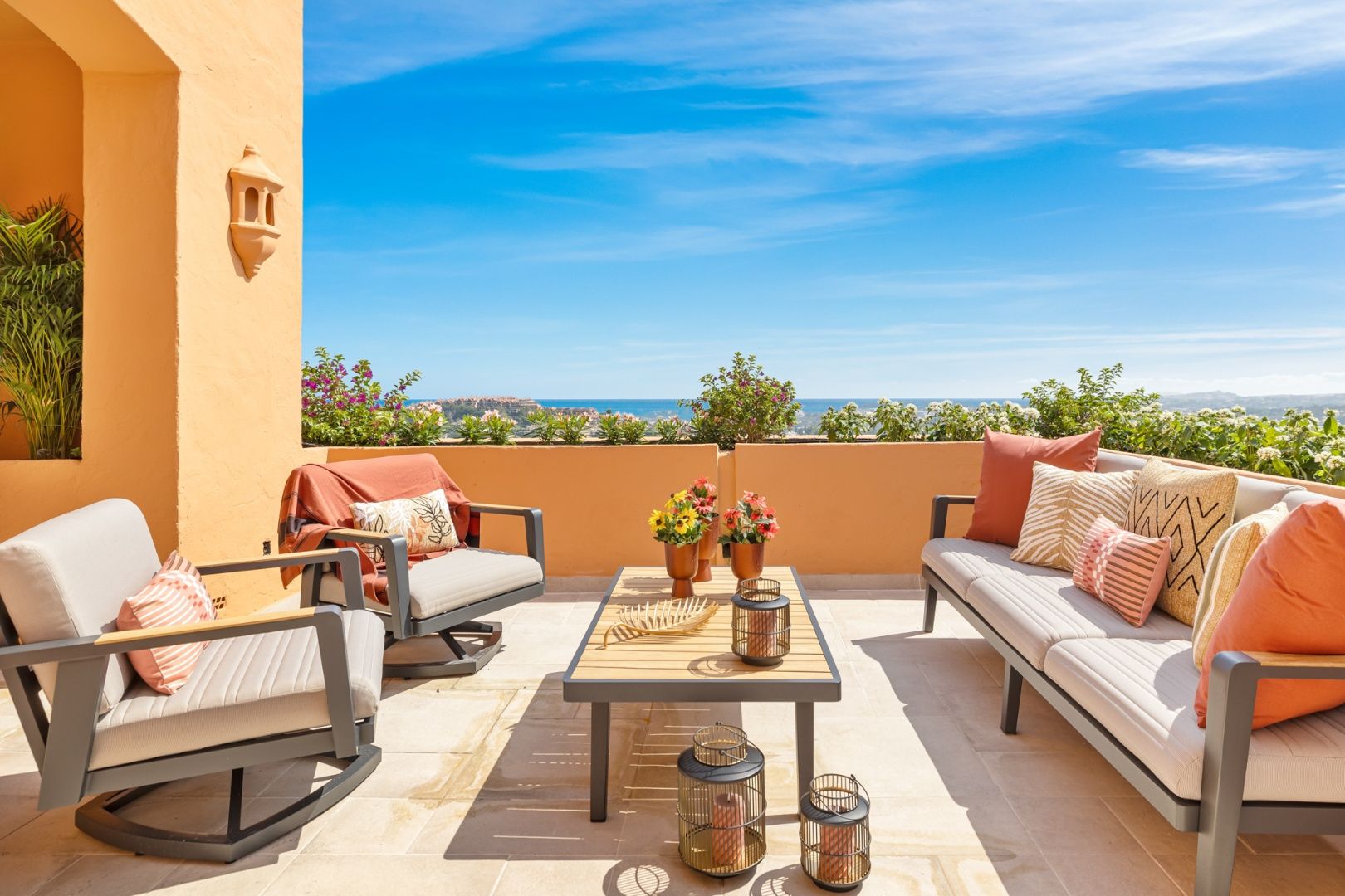 VOLLEDIG GERENOVEERDE DUPLEX PENTHOUSE IN NUEVA ANDALUCIA: TOPLOCATIE foto 9
