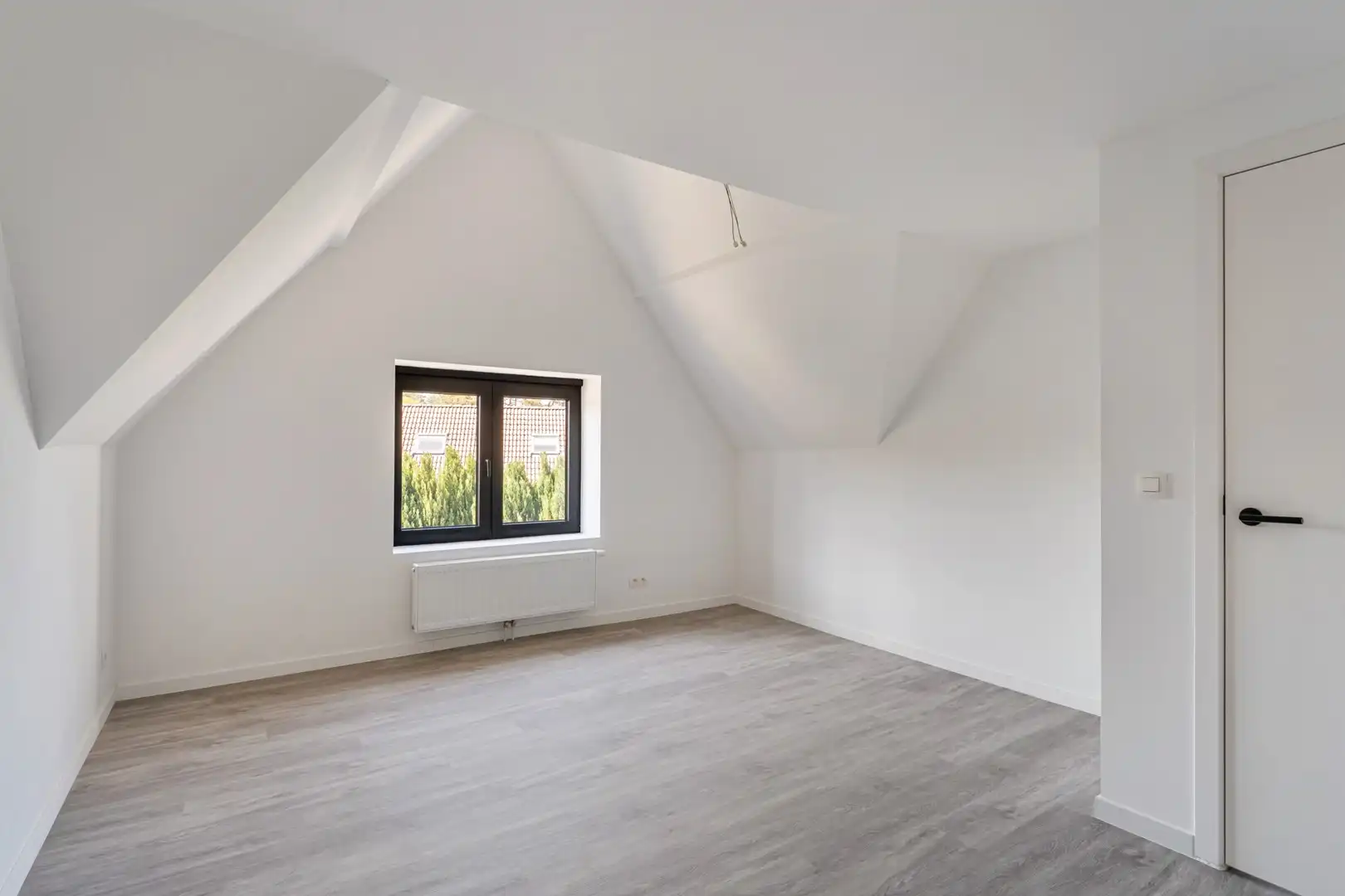 Volledig gerenoveerde gezinswoning met zonnige tuin in Testelt foto 23