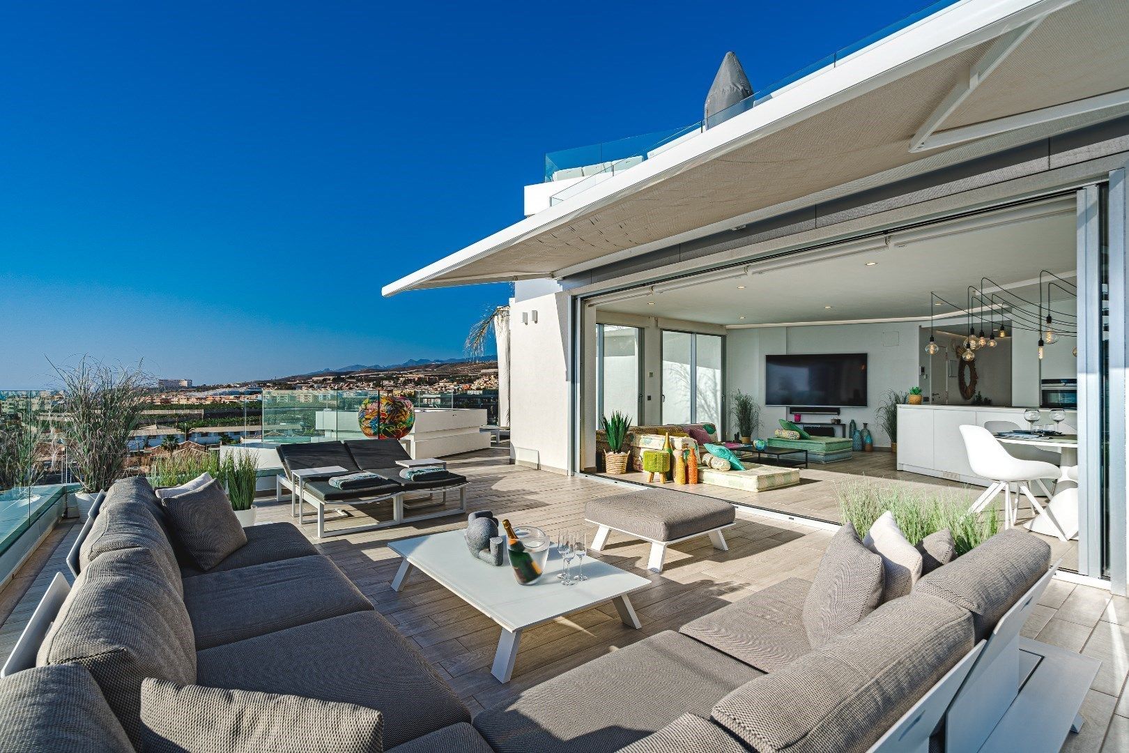 Uitzonderlijk penthouse met fantastisch oceaanzicht foto 11