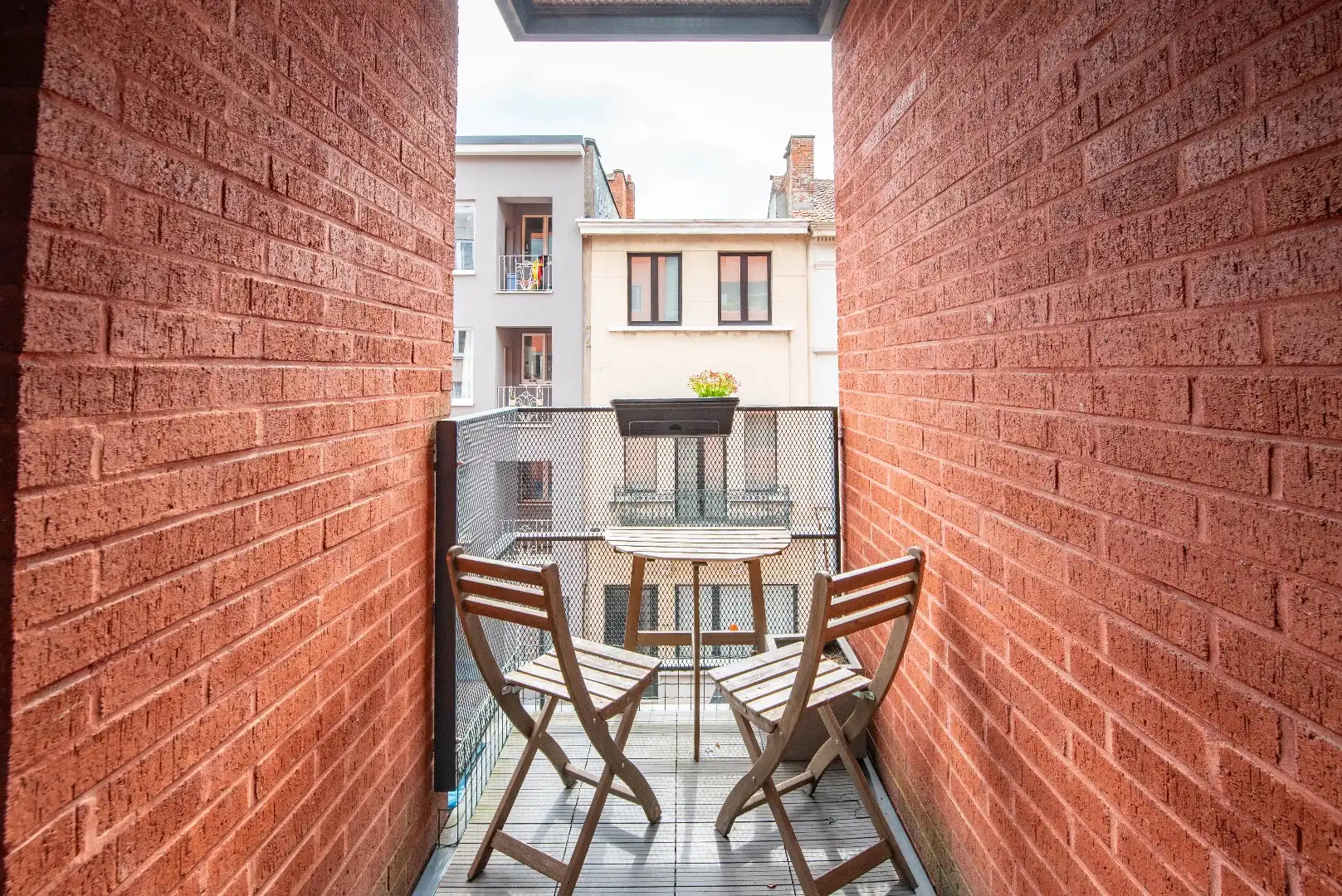 Ruim appartement in iconisch gebouw op het Zuid foto 6