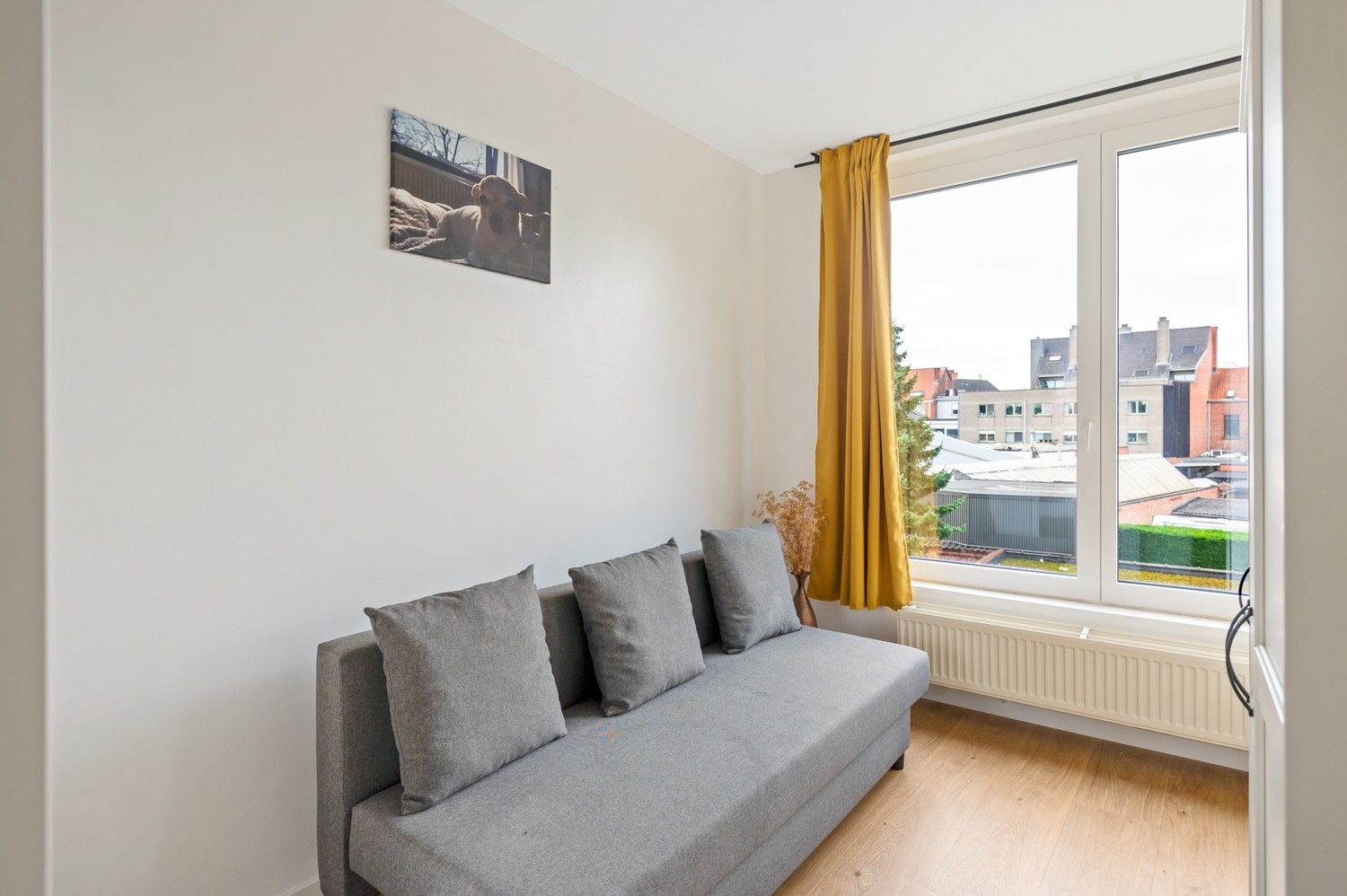 Instapklaar appartement met 2 slaapkamers in een doodlopende straat te Wijnegem! foto 11