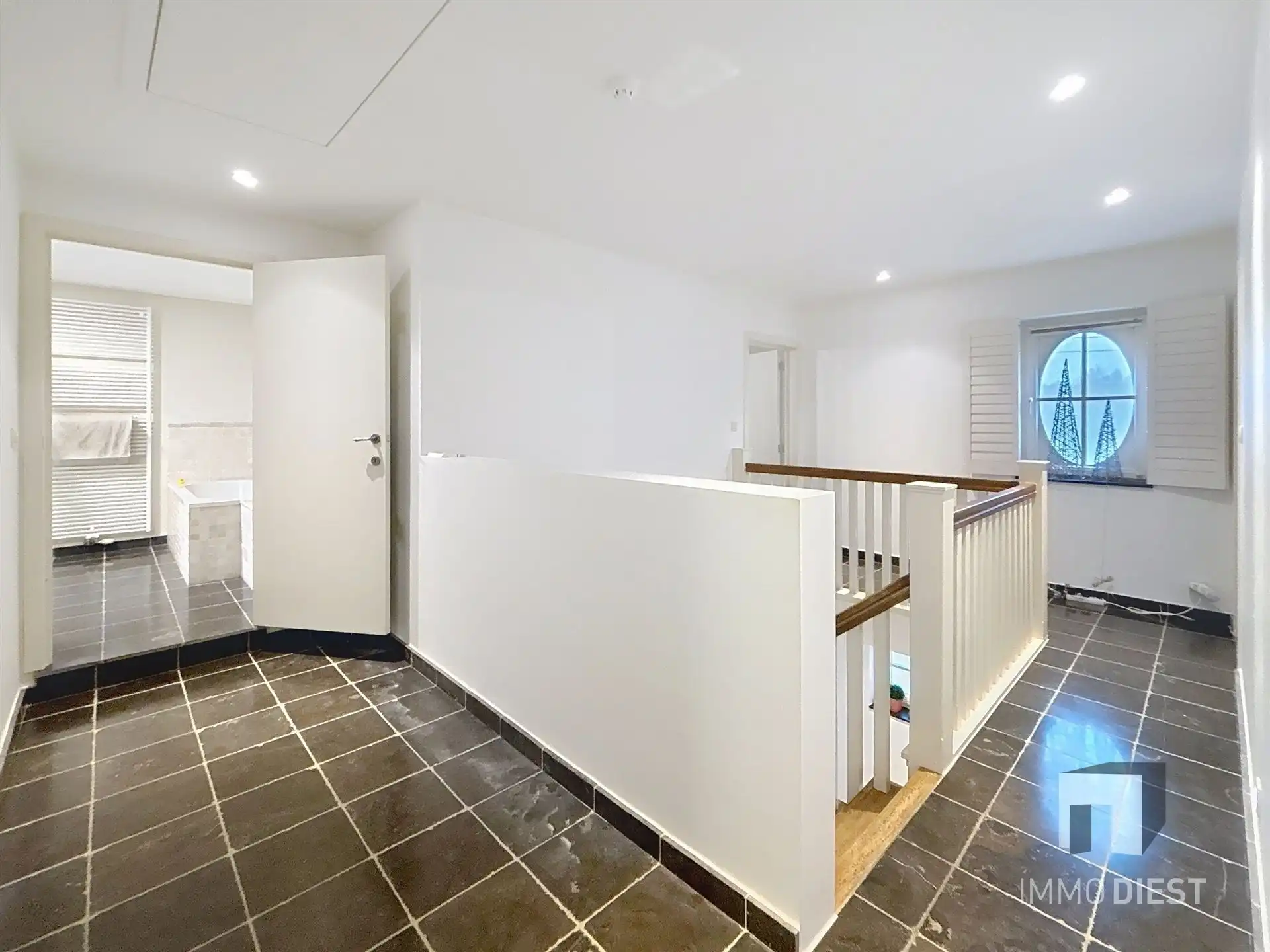 Klasse villa met moderne inrichting in Paal foto 42