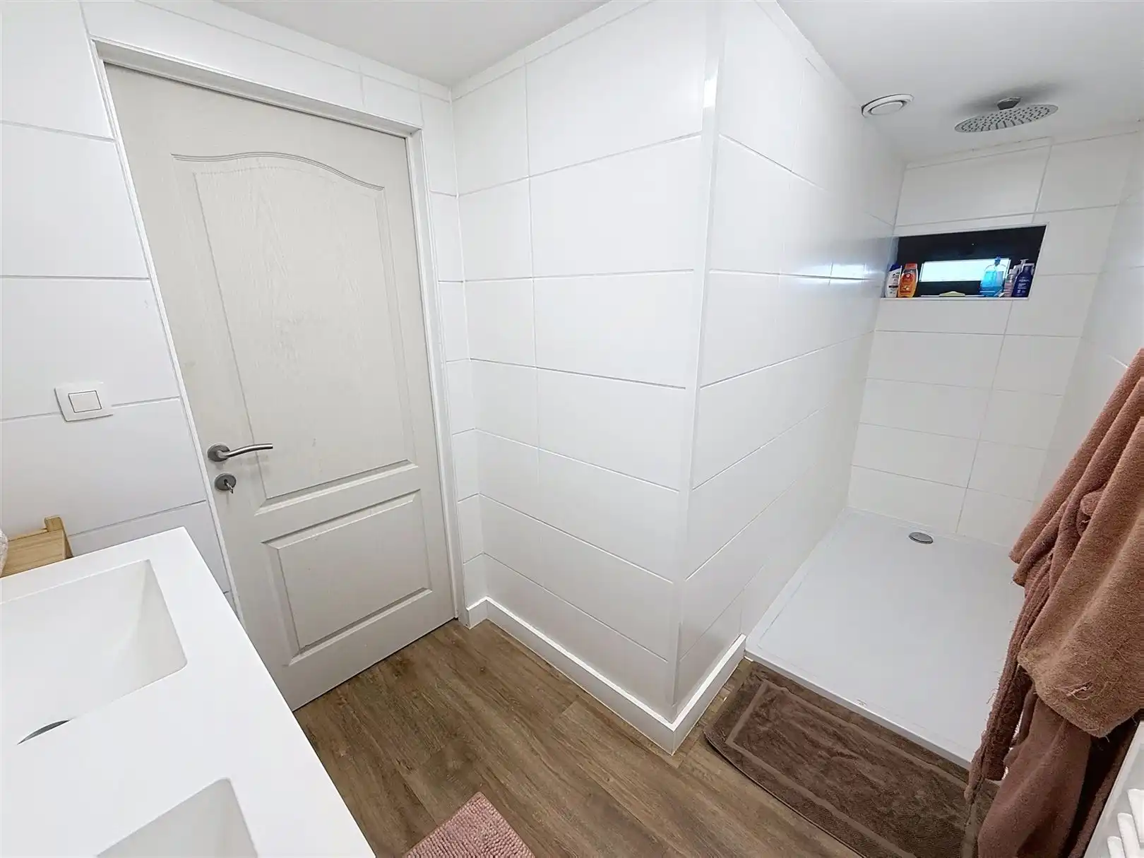 Gerenoveerde HOB met tuin, 2 slpks, 2a 93ca foto 37