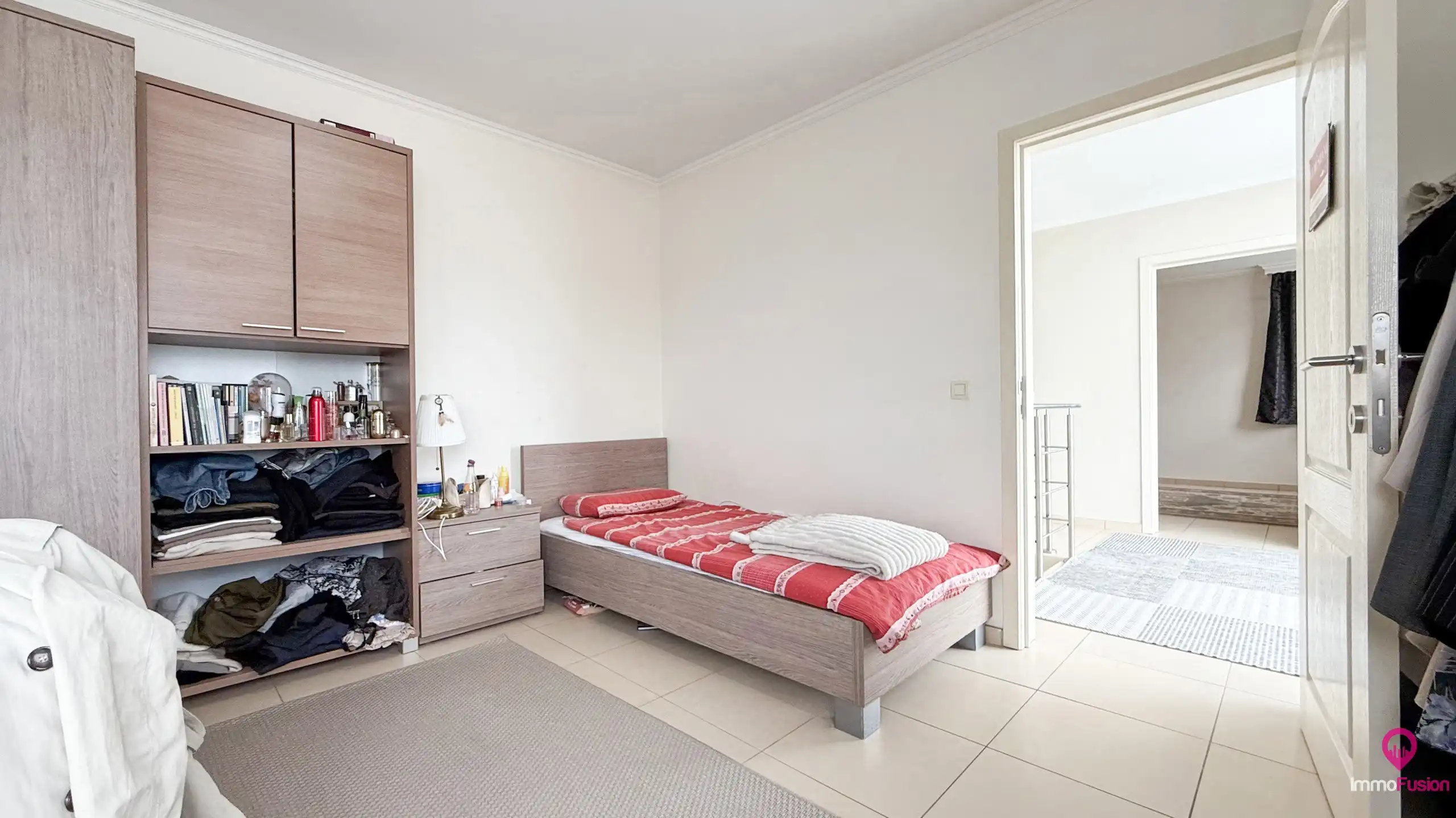 Ruime woning van 285m² met 5 slpks en apart bureel ruimte!  foto 19