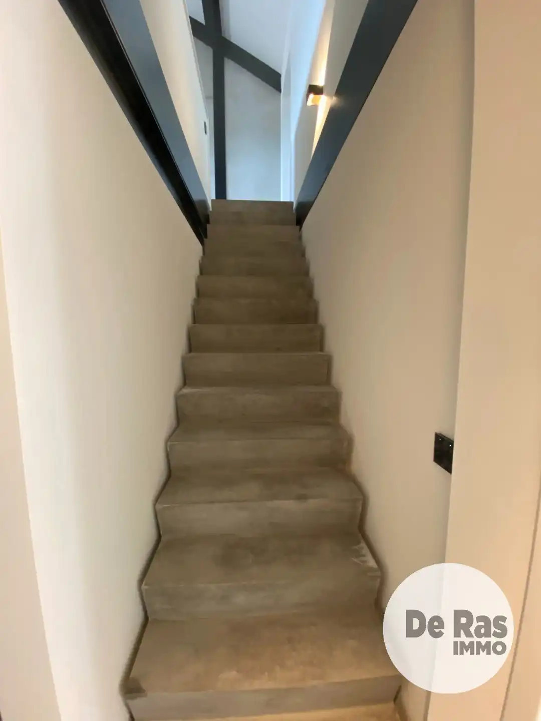 VLIERZELE - Nieuwbouwwoning in moderne betonarchitectuur foto 23