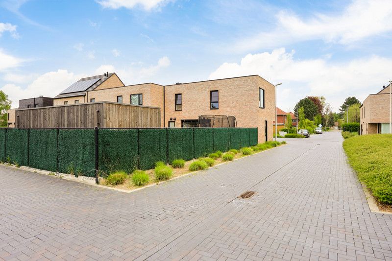 Recente, zeer goed gelegen woning met tuin foto 36