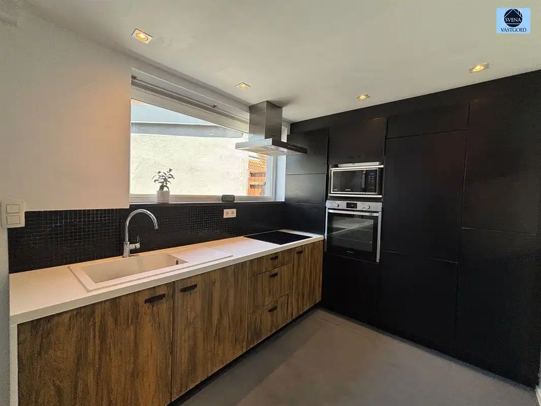 GERENOVEERDE WONING MET 3 SLAAPKAMERS, GARAGE EN TUIN foto 6