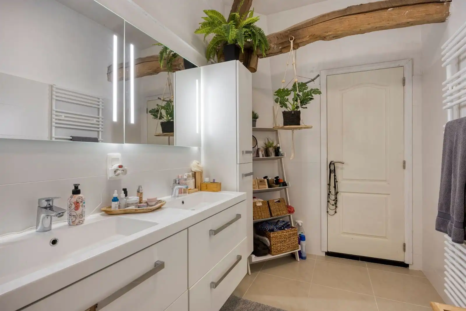 Ruim appartement te koop met 2 slaapkamers foto 15