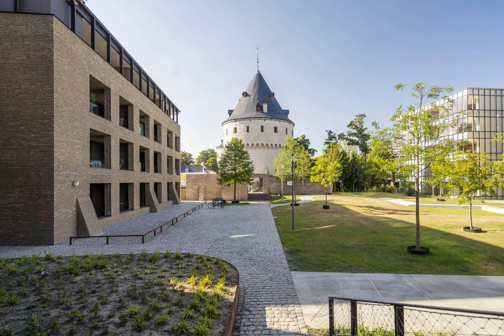 Luxueus appartement te koop in centrum Kortrijk! foto 2