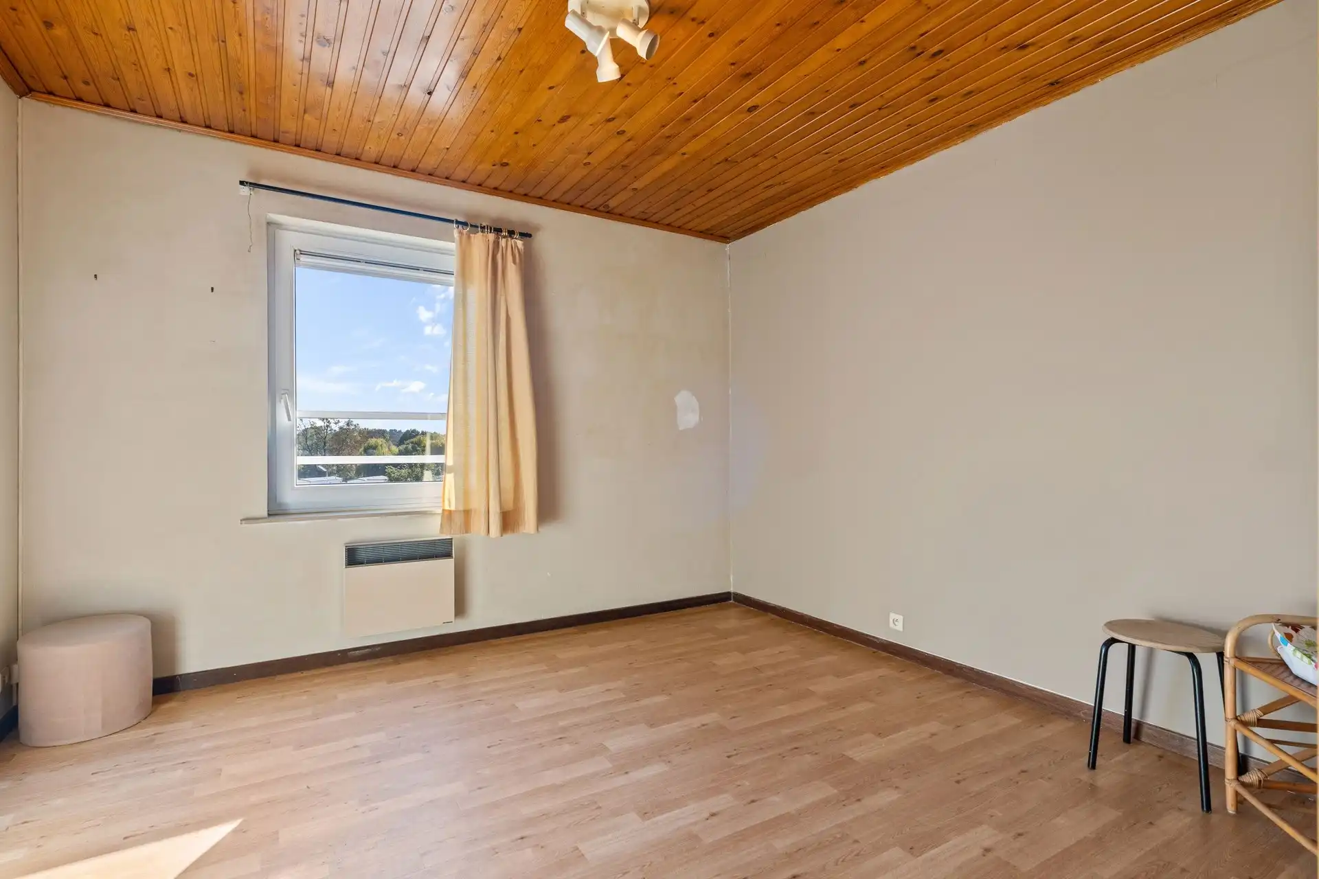 Ruim 2-slaapkamer appartement, bemeubeld en met bijhorende garage nabij het Donkmeer te Berlare foto 10
