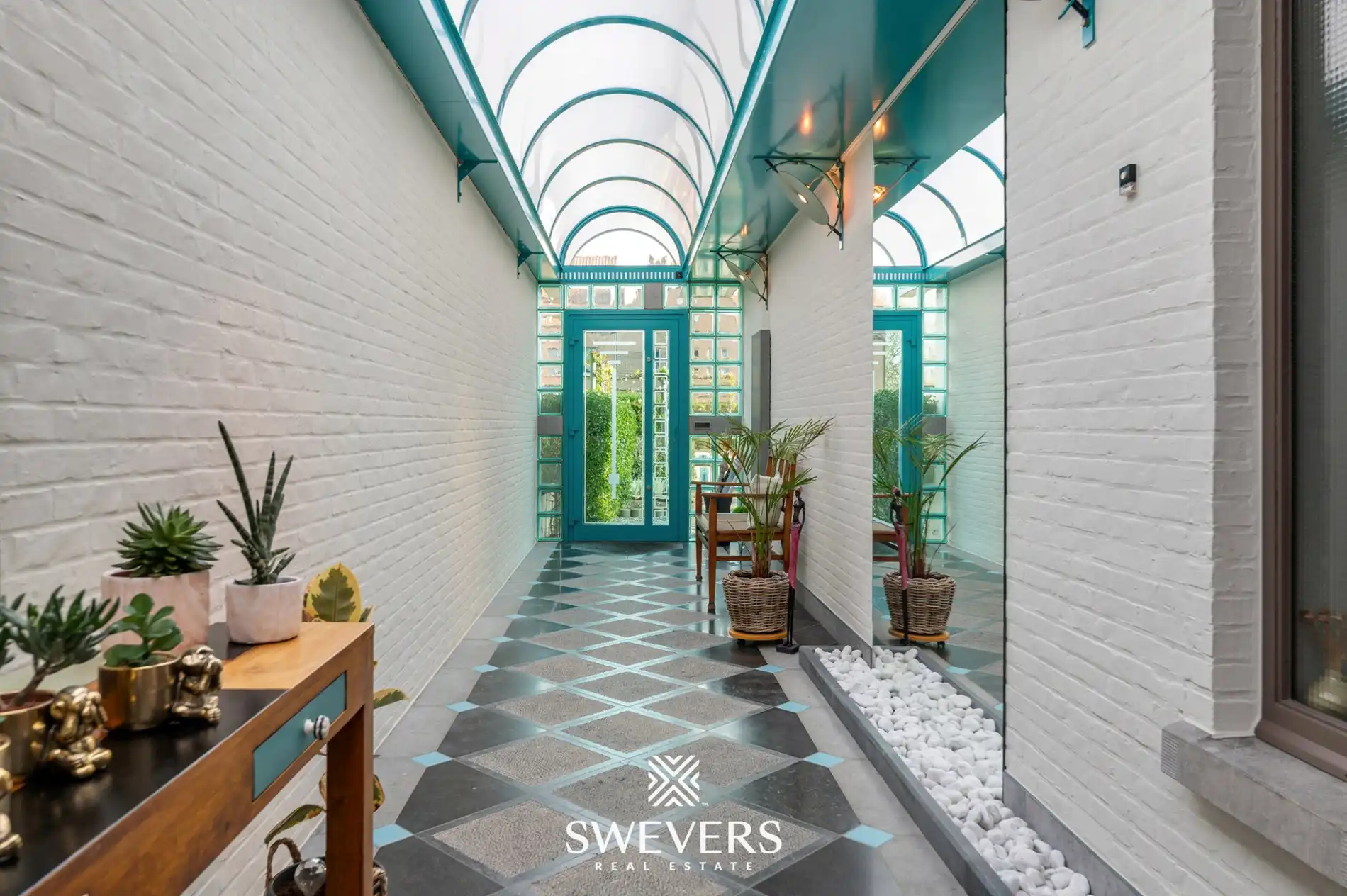 Instapklare gezinswoning op 11are 30ca in centrum Beringen foto 3