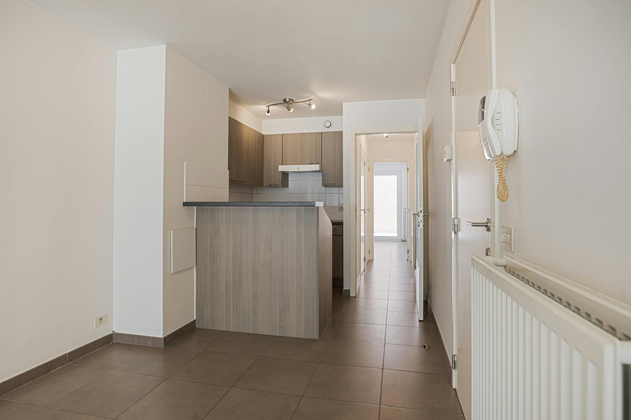 Instapklaar appartement met terras en ruime garage in Koksijde foto 15