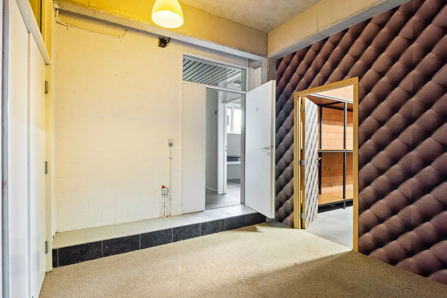 Handelsgelijkvloers in het centrum van Wijnegem! foto 19