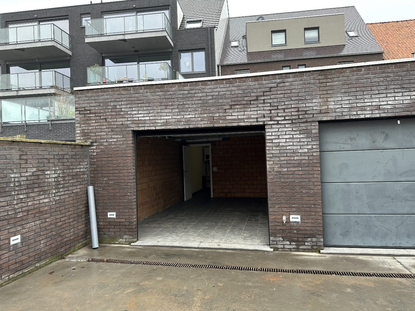 Gelijkvloers appartement met 3 slaapkamers, garage en binnentuintje foto 17