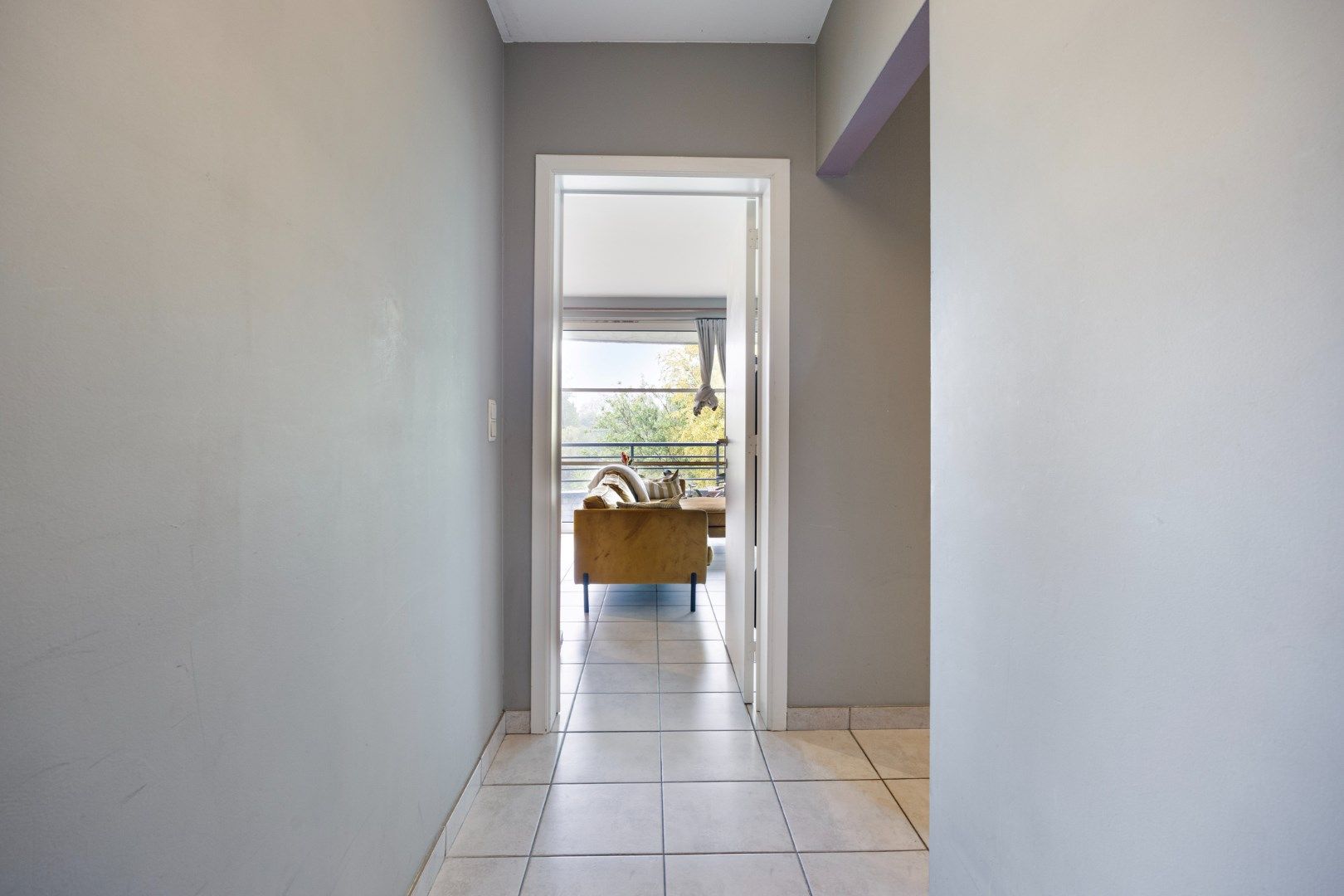 Goed gelegen 2-slaapkamerappartement  – EPC 136 kWh/m² - bewoonbare opp. 105 m² foto 3