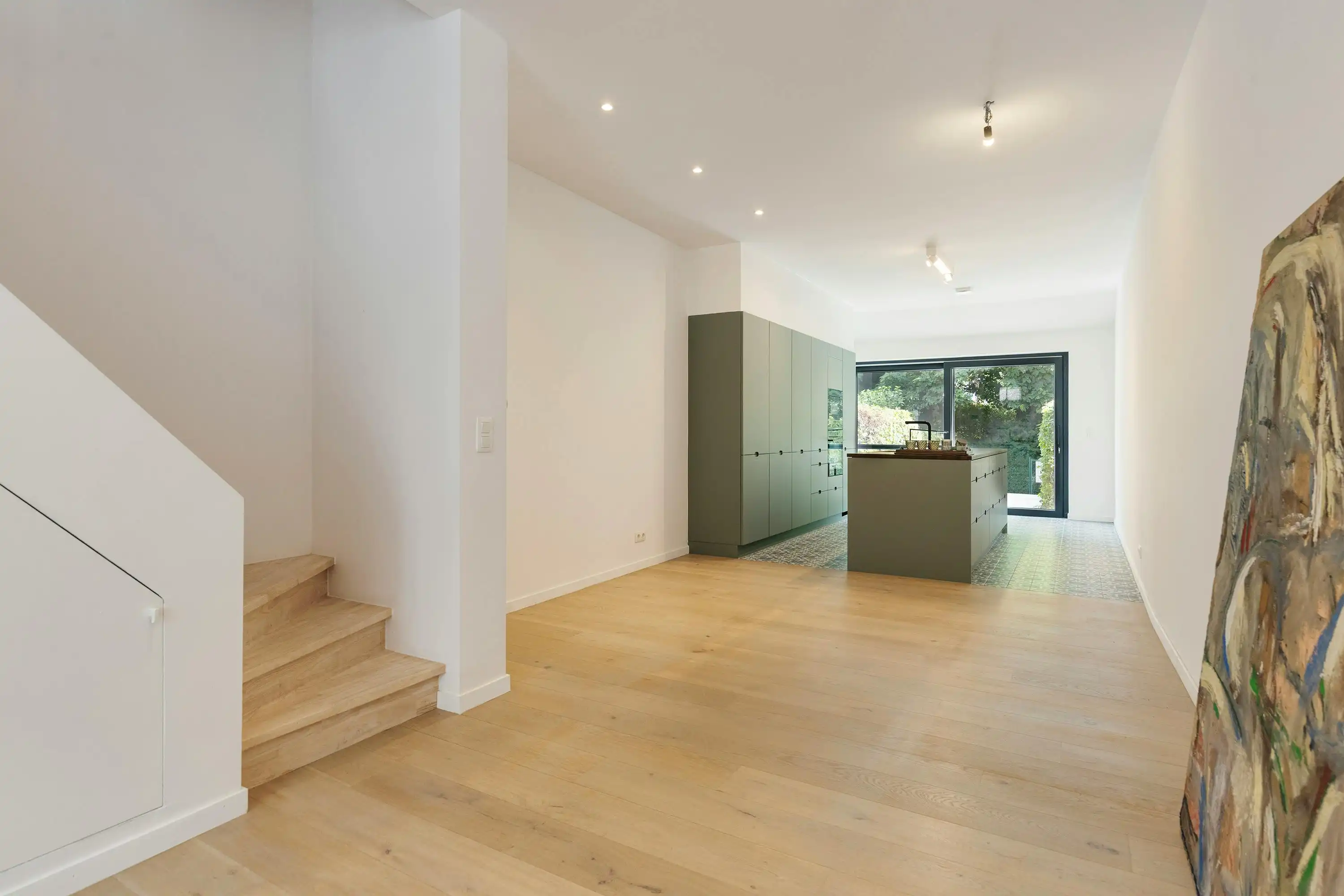 Vernieuwde woning met gezellige tuin langs de Brugse Vesten foto 2