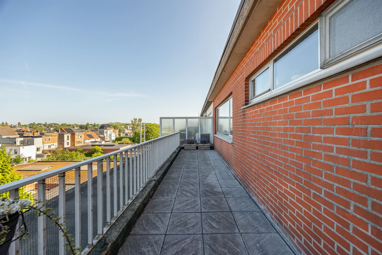 Dakappartement met 2 terrassen & garage foto 17