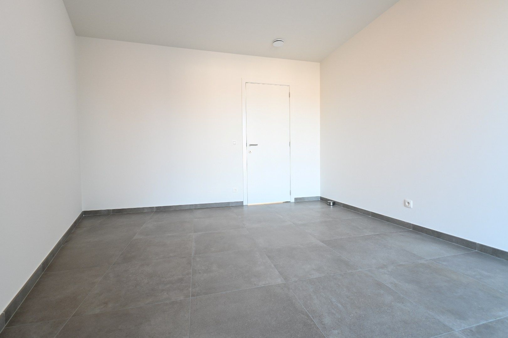 Knap nieuwbouwappartement op de eerste verdieping in centrum Hoeselt foto 16