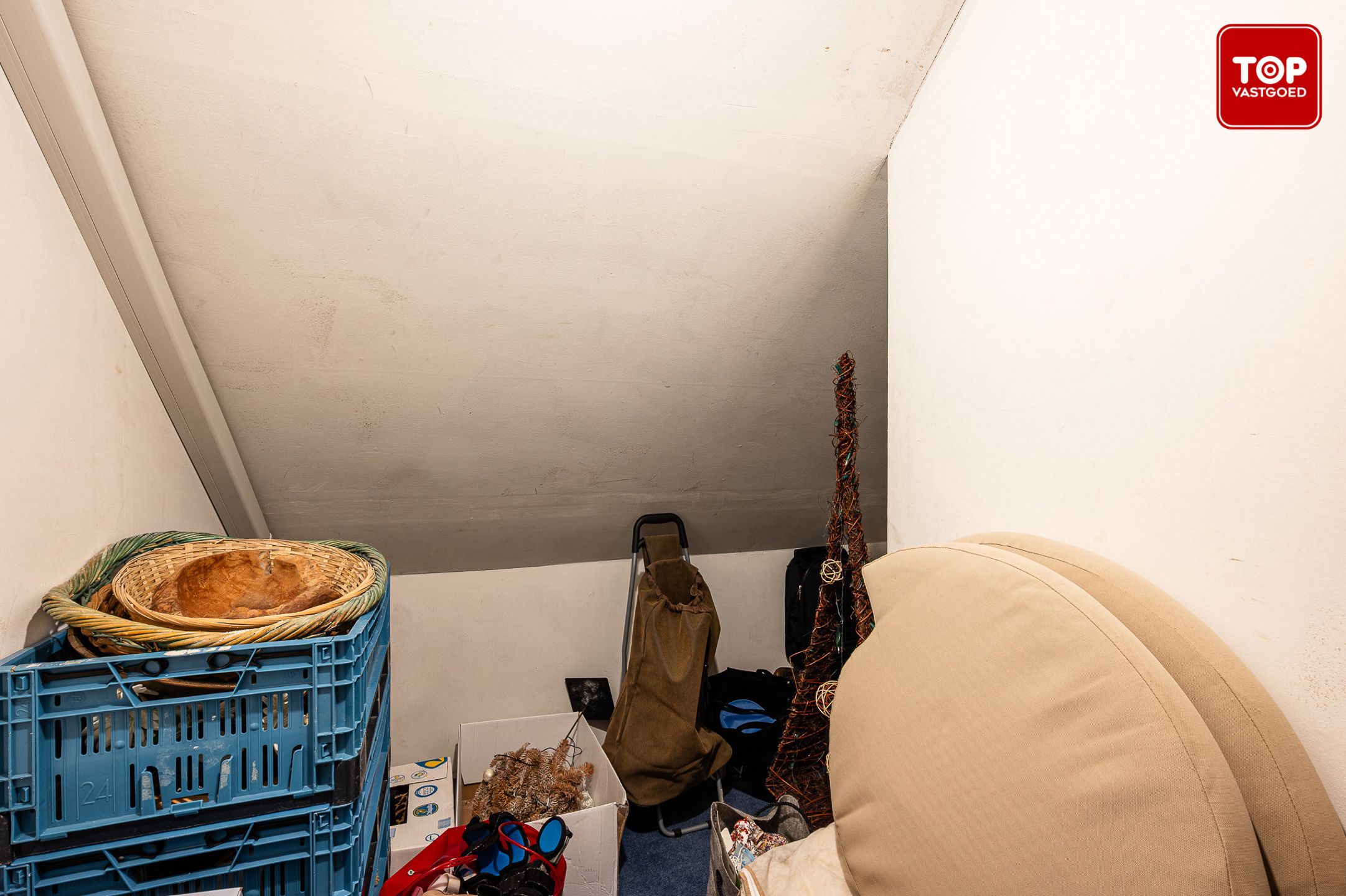 Charmante, instapklare woning met gezellige tuin in hartje Ardooie foto 20
