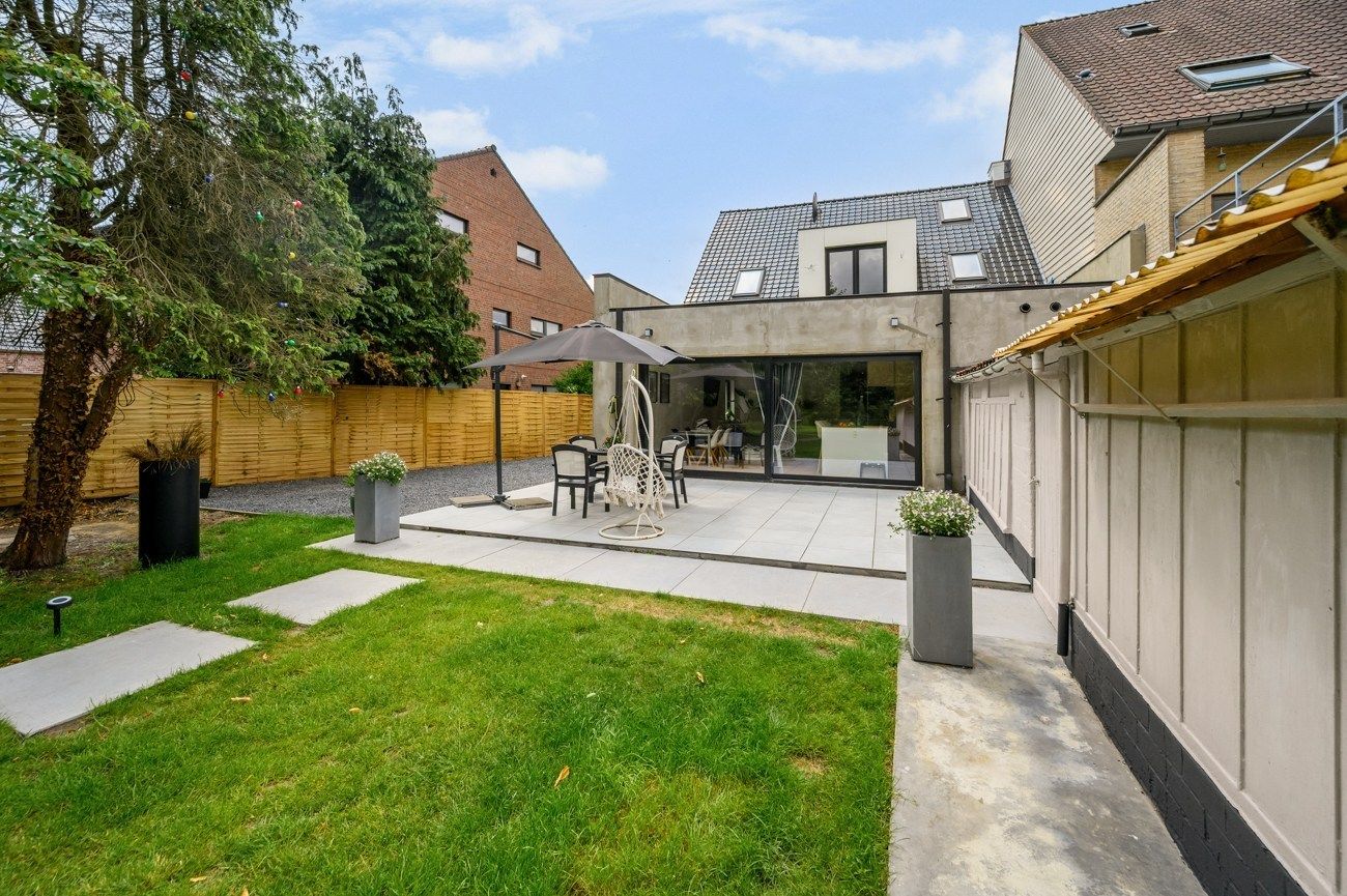 Gezellige, instapklare HOB met 4/5 slaapkamers, dressing en een grote tuin foto 29