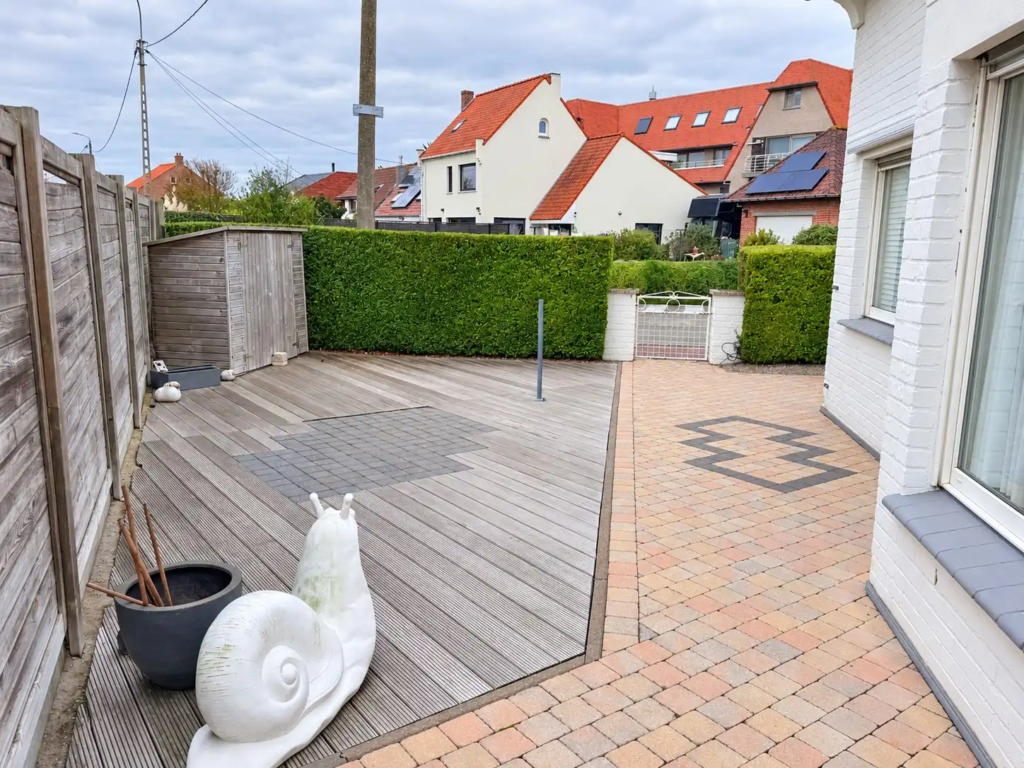 Verzorgde woning met twee slaapkamers en groot terras te huur te de Haan - Vosseslag. foto 13