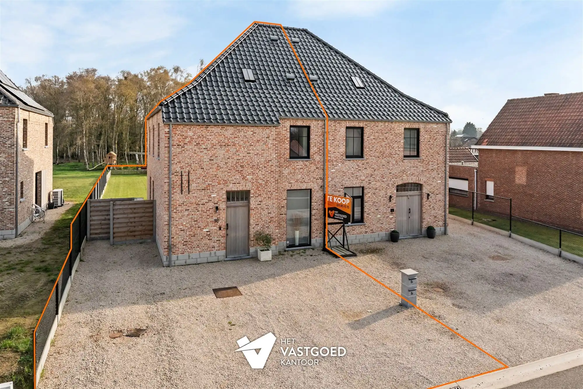 ENERGIEZUINIGE NIEUWBOUWWONING (E21) OP PERCEEL VAN 6A63CA IN GROENE DOCH CENTRALE OMGEVING foto {{pictureIndex}}