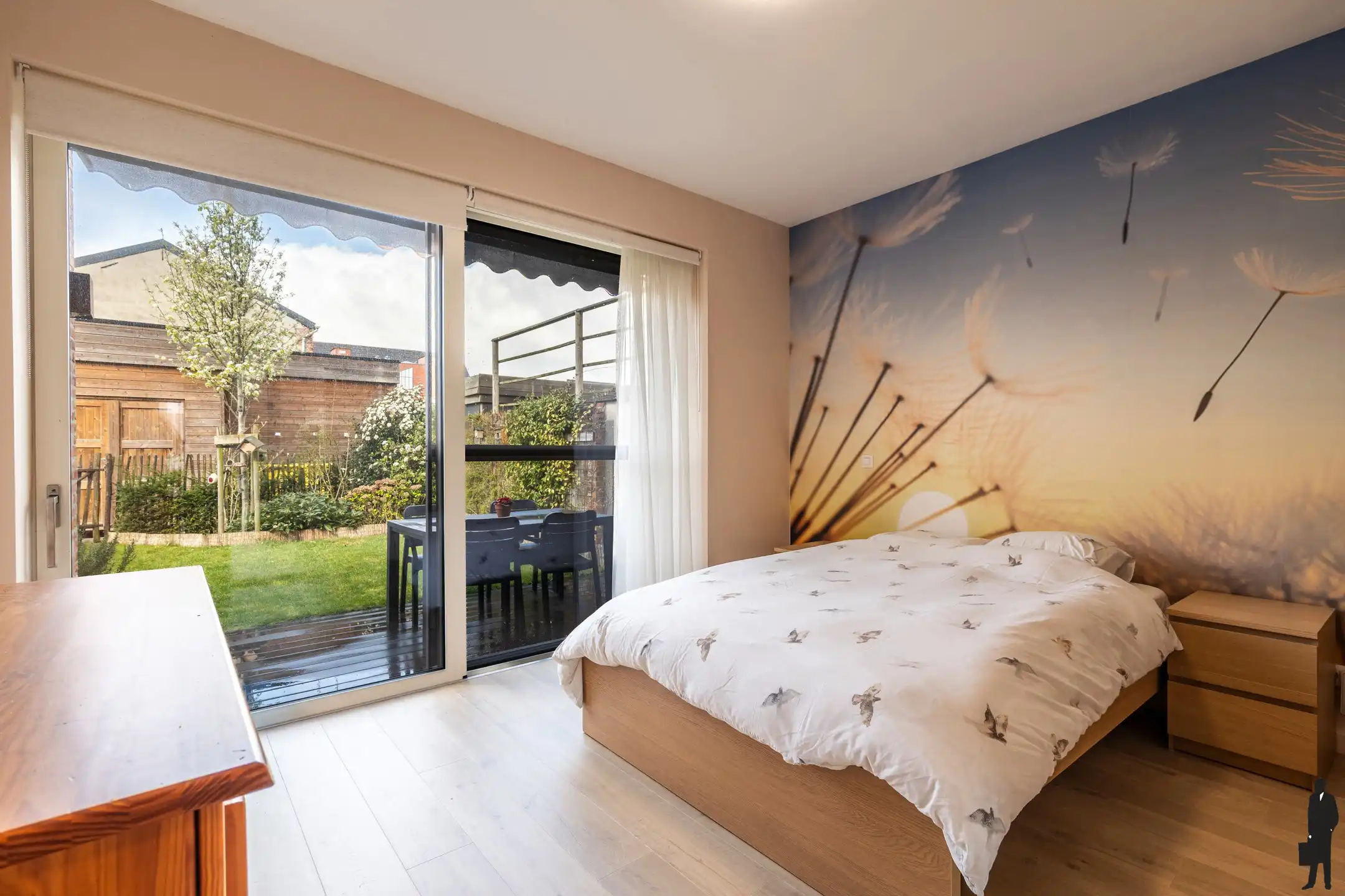 Instapklaar gelijkvloers appartement met tuin en carport foto 8