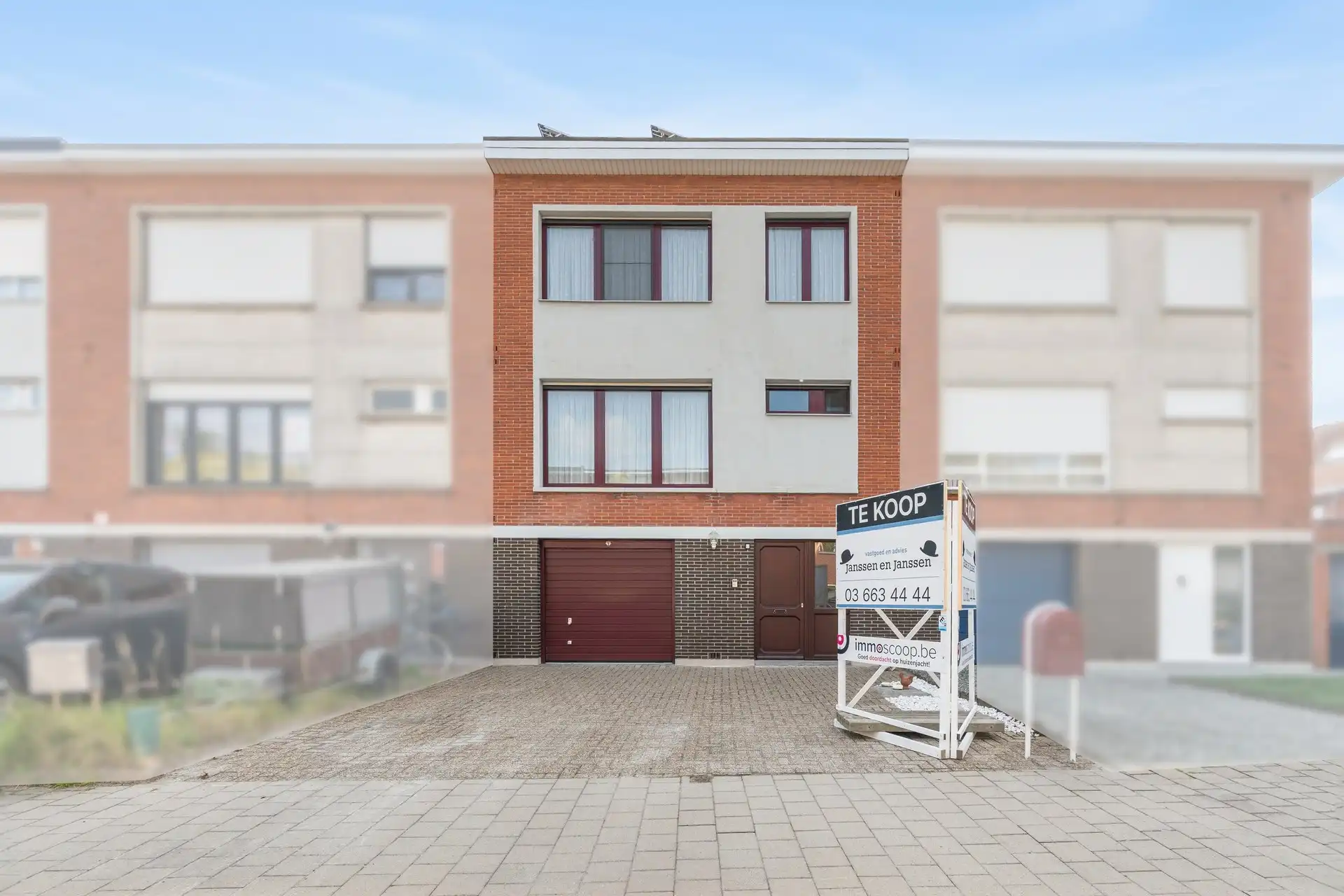 Energiezuinige bel etage woning met 3 slaapkamers, zonnepanelen, batterij, airco en ZO tuin. foto {{pictureIndex}}