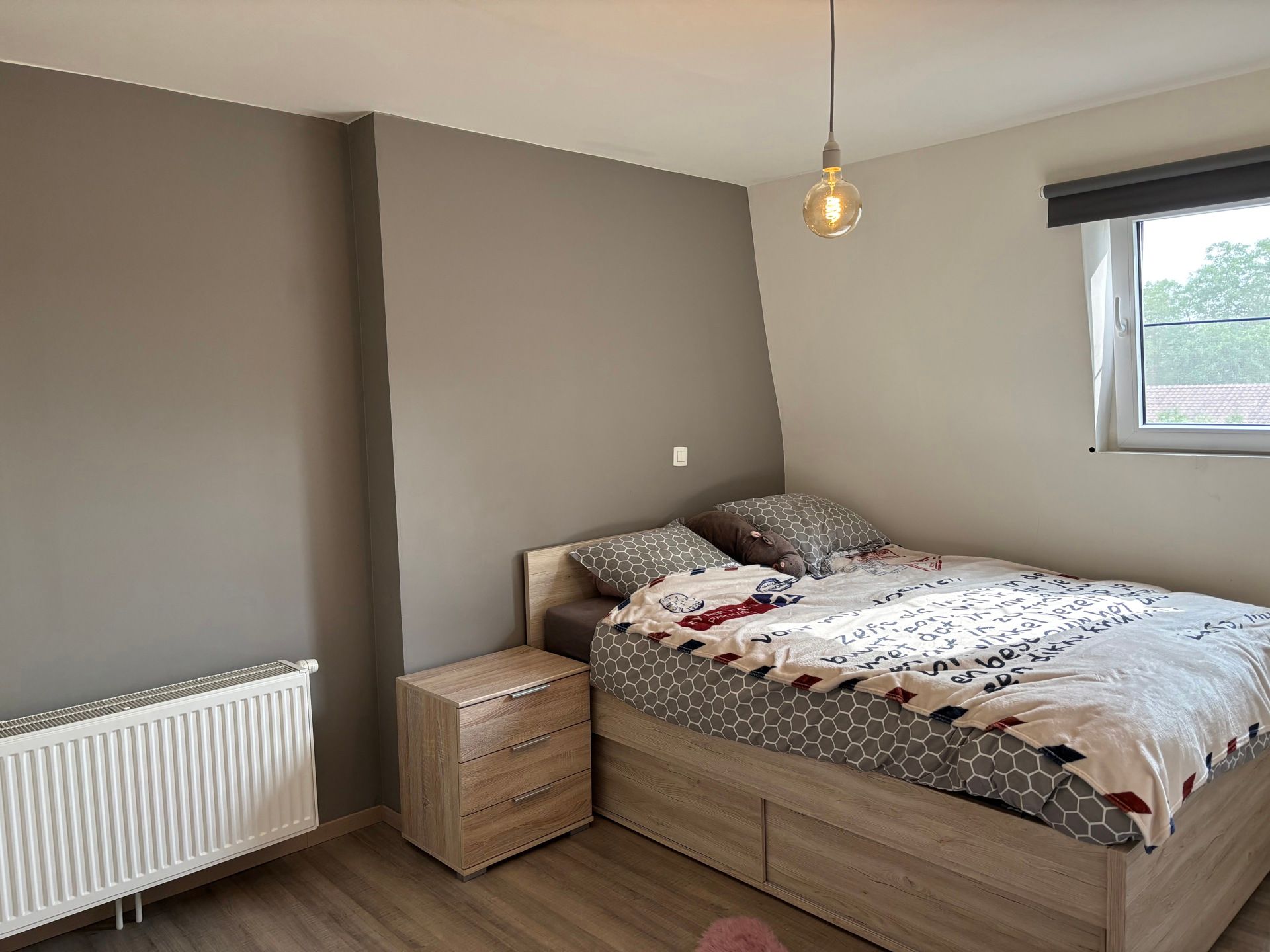 WETTEREN - Hernieuwde rijwoning foto 11
