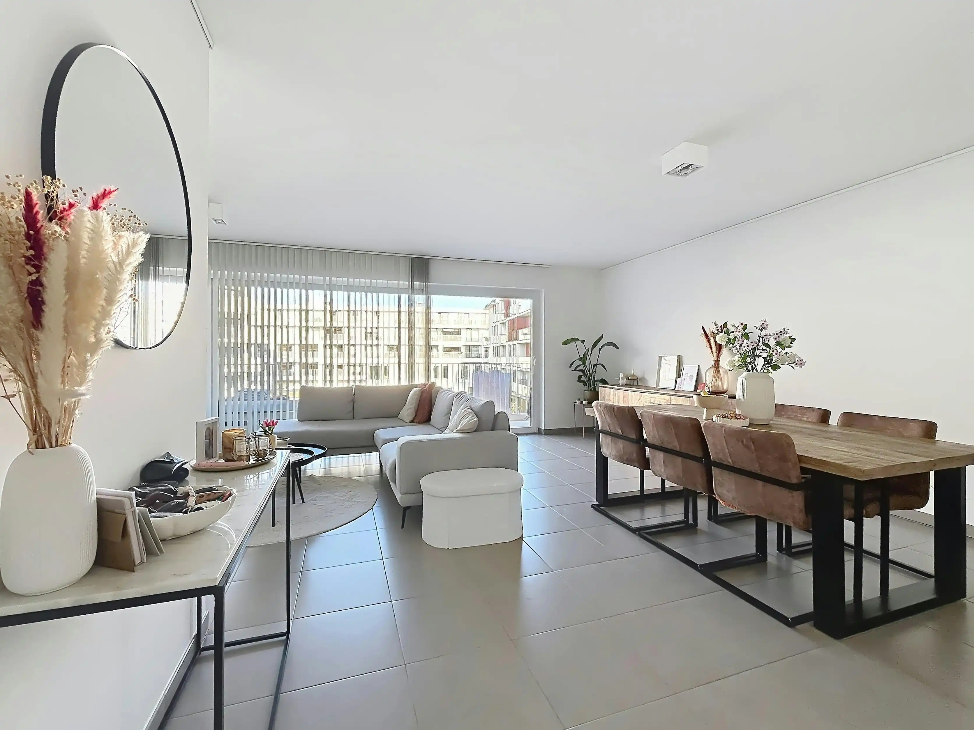 Stijlvol tweeslaapkamerappartement te koop in centrum Aalter foto 4