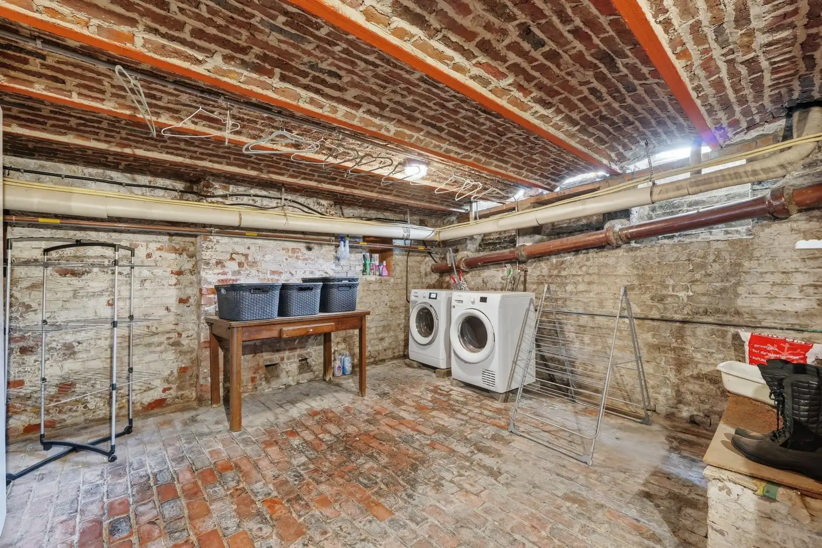 AUTHENTIEK HERENHUIS MET PRAKTIJKRUIMTE, TUIN EN GARAGE MET STALLEN IN HARTJE BORGLOON foto 26