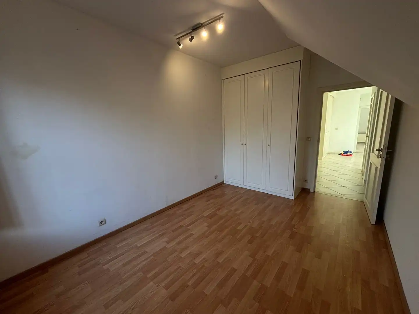 DUPLEXAPPARTEMENT MET 4 SLAAPKAMERS EN 3 BADKAMERS foto 12