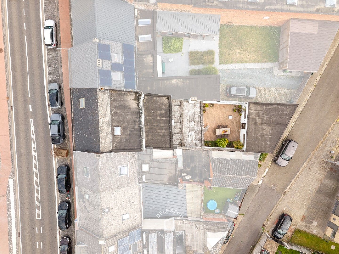 SOLIDE (HANDELS)WONING MET GARAGE BRUSSELBAAN foto 3