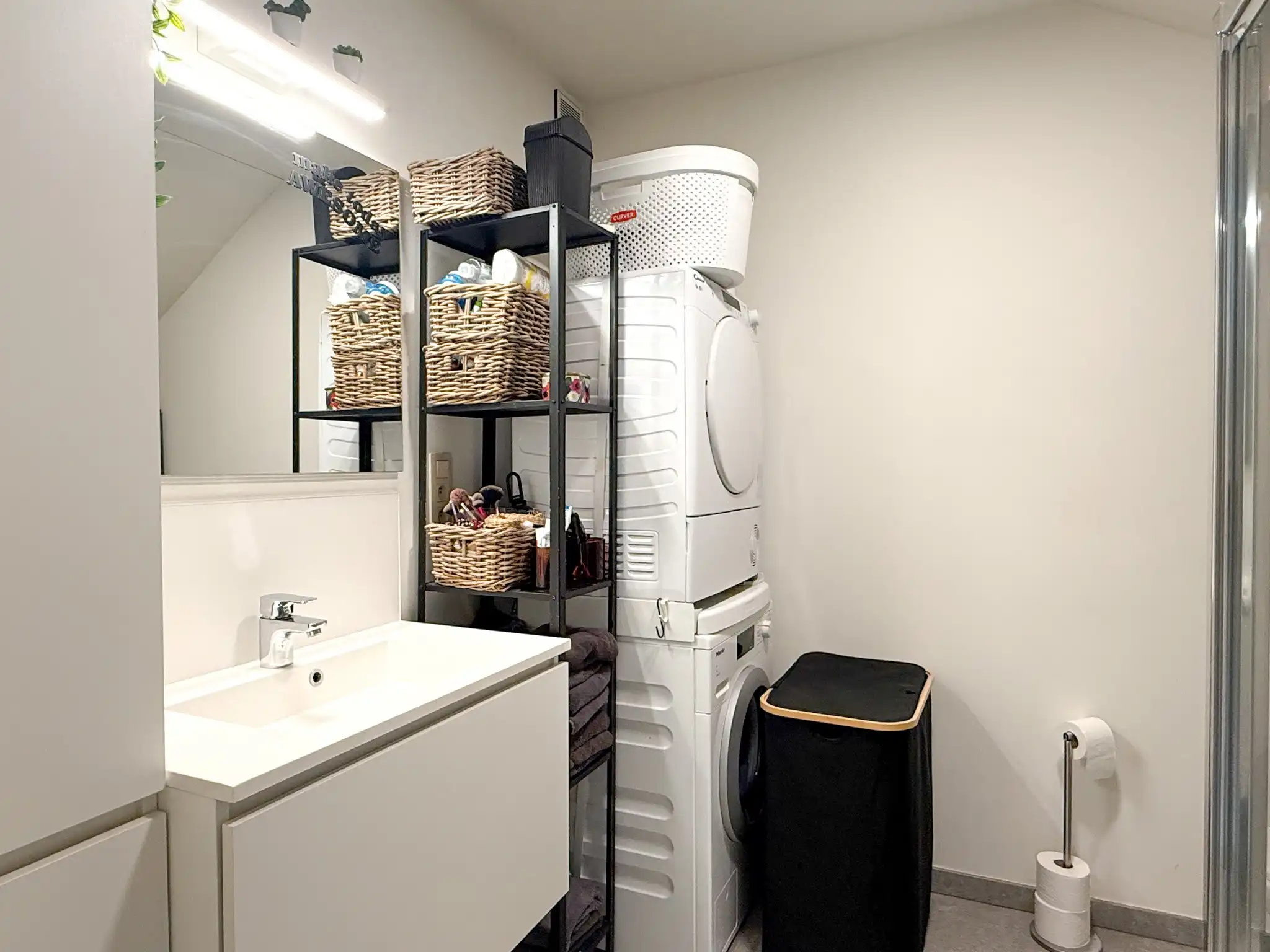 Duplex-appartement met één slaapkamer en overdekte autostaanplaats foto 6