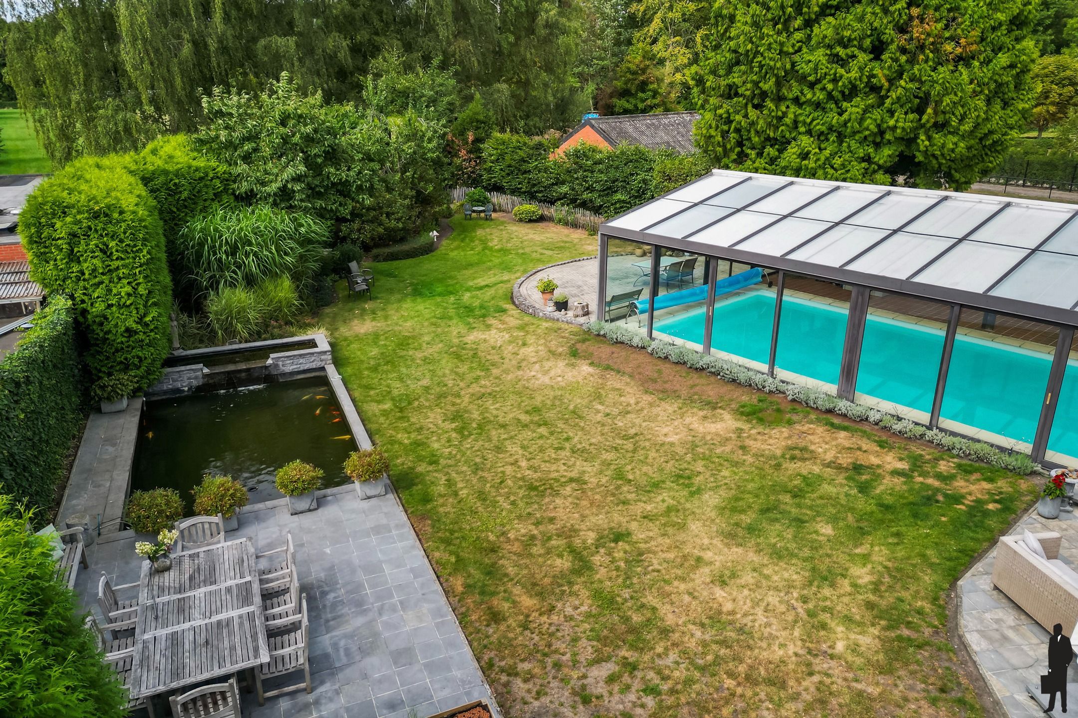 Villa met binnenzwembad, royale tuin en perfecte ligging foto 45