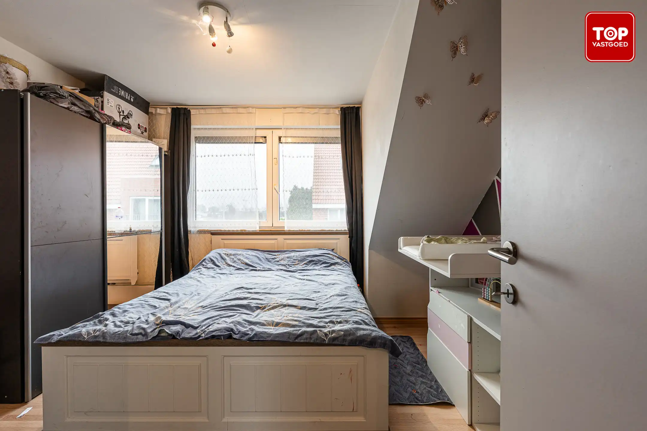 Instapklaar appartement (EPC B) met 2 slaapkamers en privatieve autostaanplaats.  foto 16