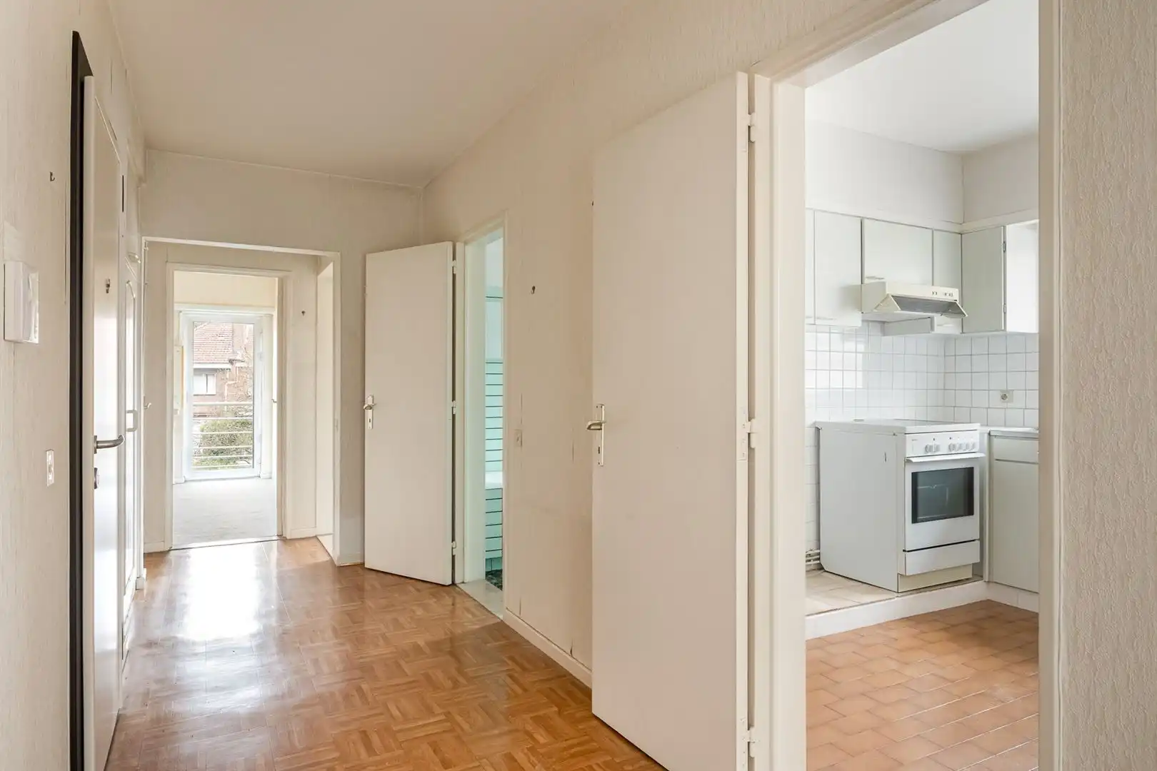 Half open ruim en licht appartement met terrassen foto 16