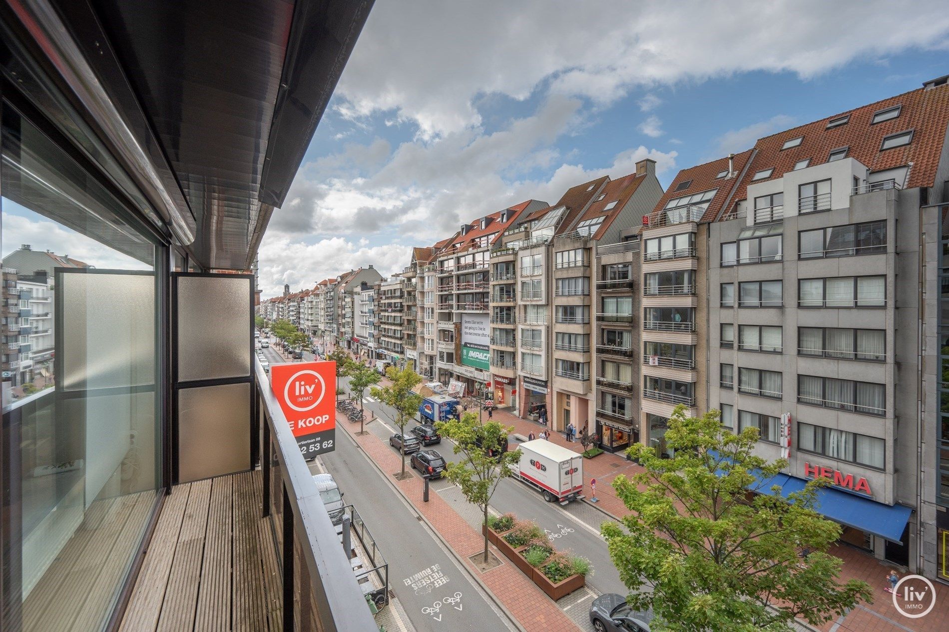 Mooi afgewerkte studio, gelegen in de Lippenslaan op wandelafstand van de zeedijk met terras.  foto 4