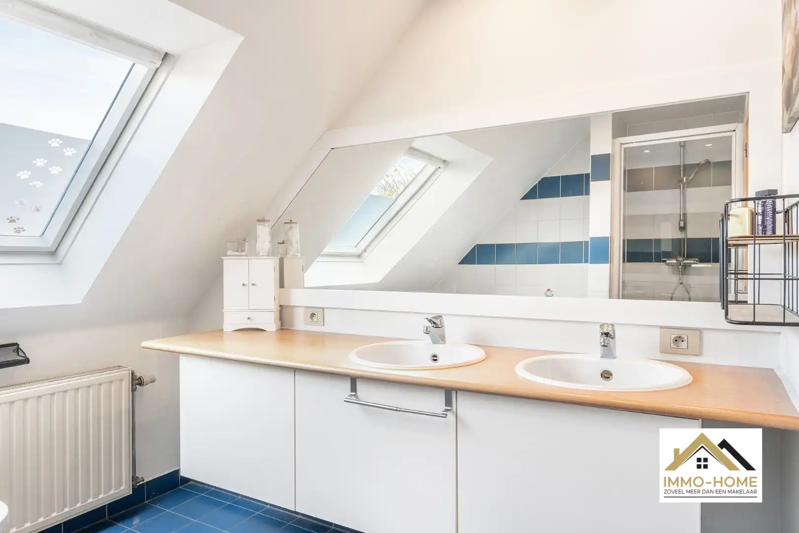 Instapklare woning met bureau/ winkelruimte  foto 23