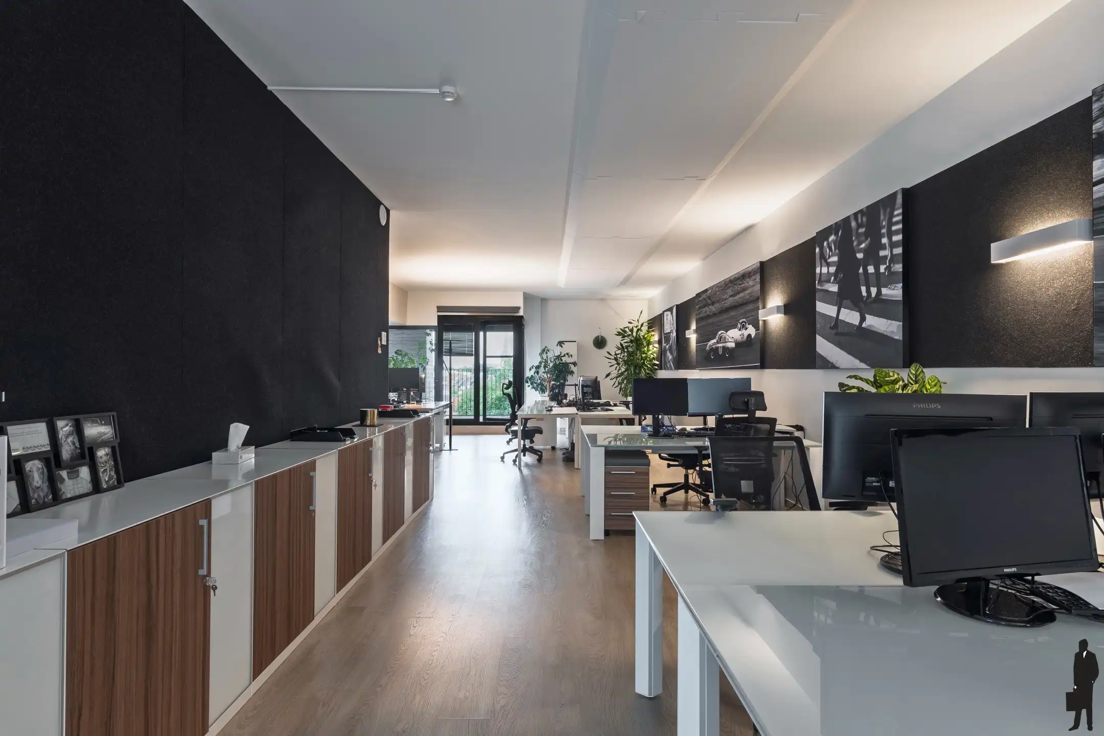 Instapklaar kantoor met terras en parking in Turnhout foto 4