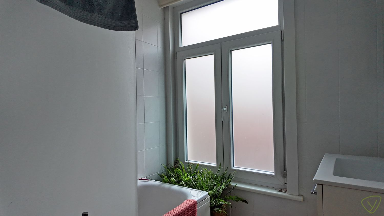 Recent gerenoveerd appartement in het centrum van Eeklo! foto 11