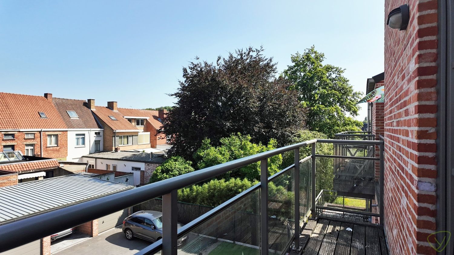 Gezellig duplex-appartement met terras en garage nabij centrum Eeklo foto 12