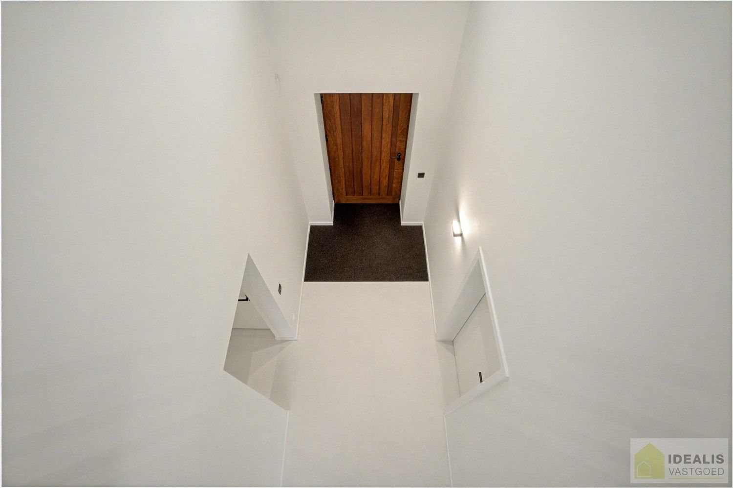 IDEALIS VASTGOED - EEN BIJZONDER HUIS, EEN BIJZONDERE LOCATIE, EEN UNIEKE KANS OM TE WONEN IN EEN AUTHENTIEK LANDHUIS MET EEN PRACHTIGE INRICHTING EN EEN HOOGWAARDDIGE AFWERKINGSGRAAD! foto 6