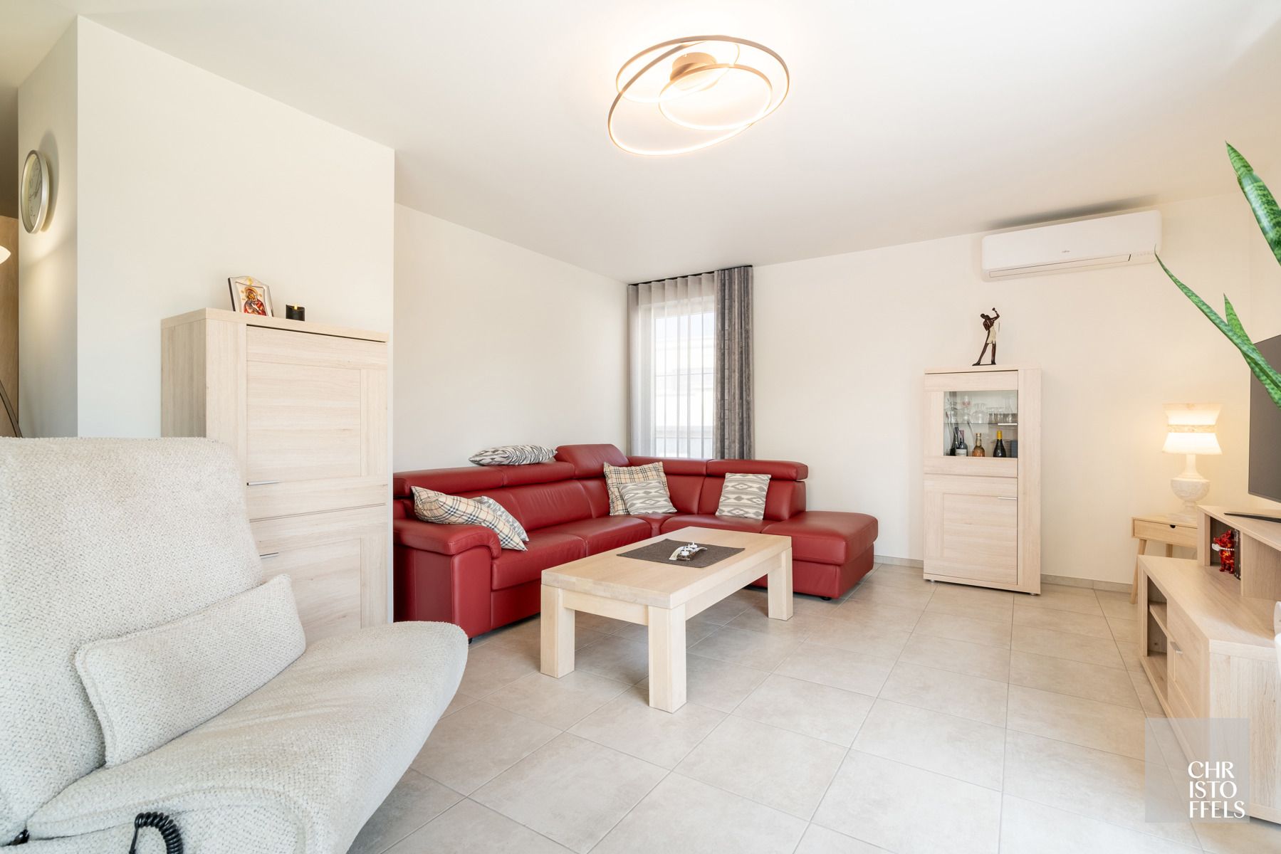 Riant penthouse van 168m2 met 3 slaapkamers in het centrum van Opgrimbie! foto 8