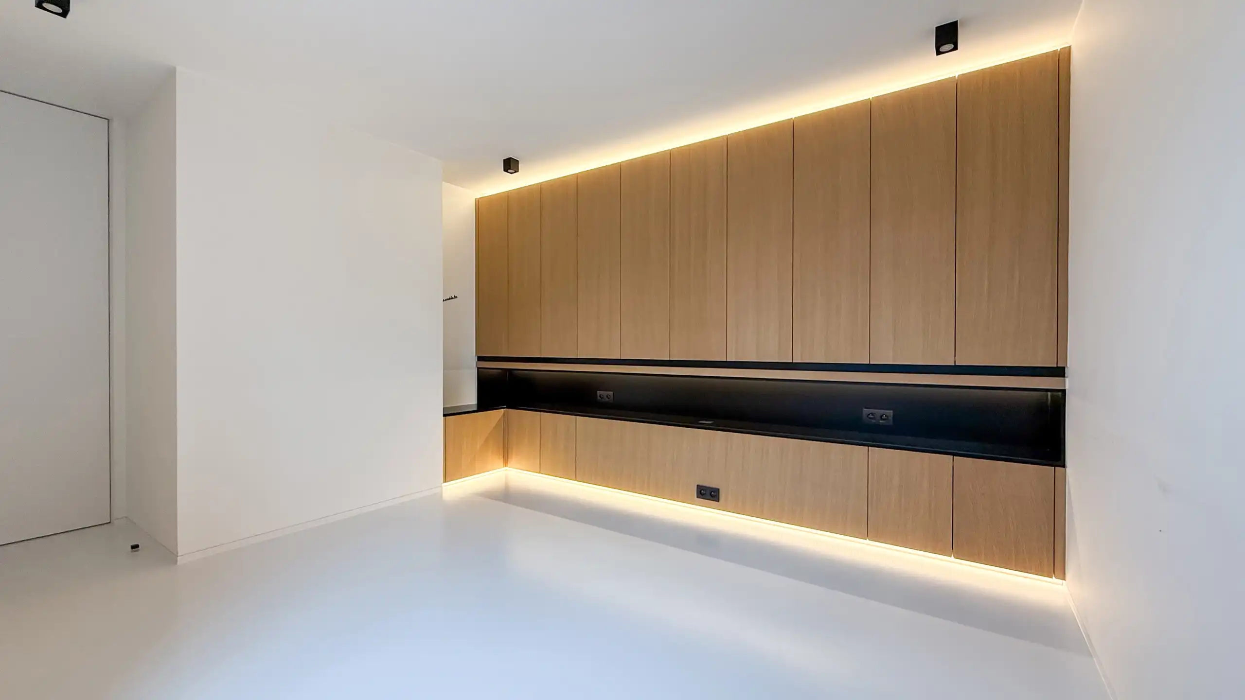 High-end instapklare woning met 4slpk, zwembad + terras! foto 24