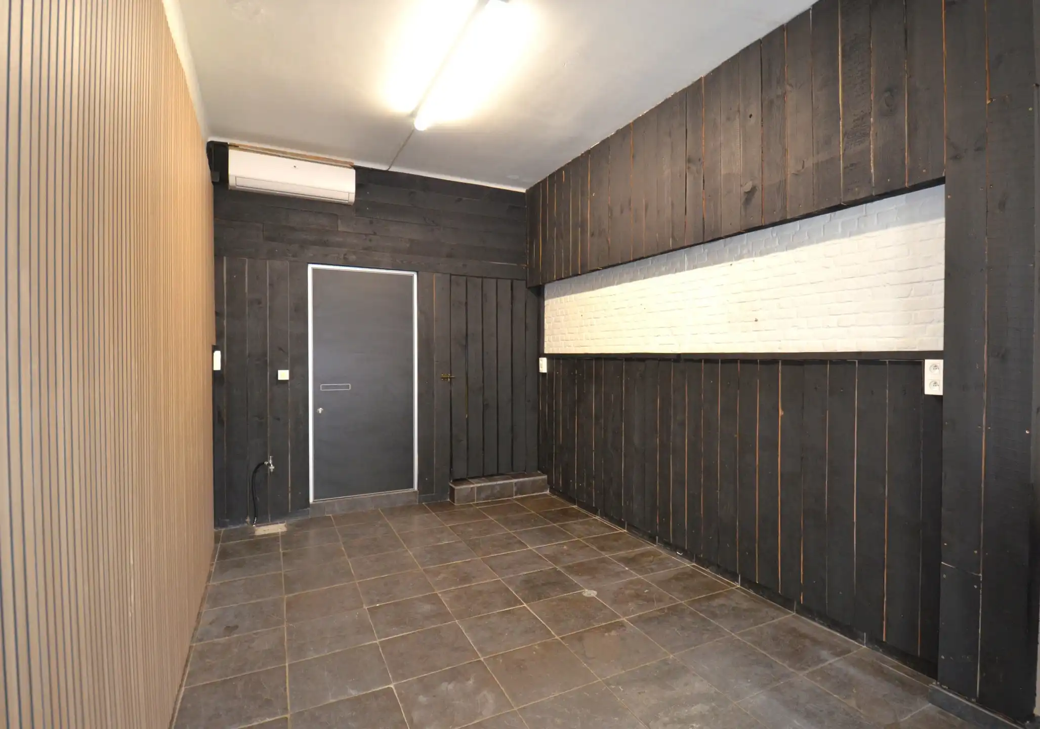 Ruim duplex appartement in centrum Nijlen foto 2