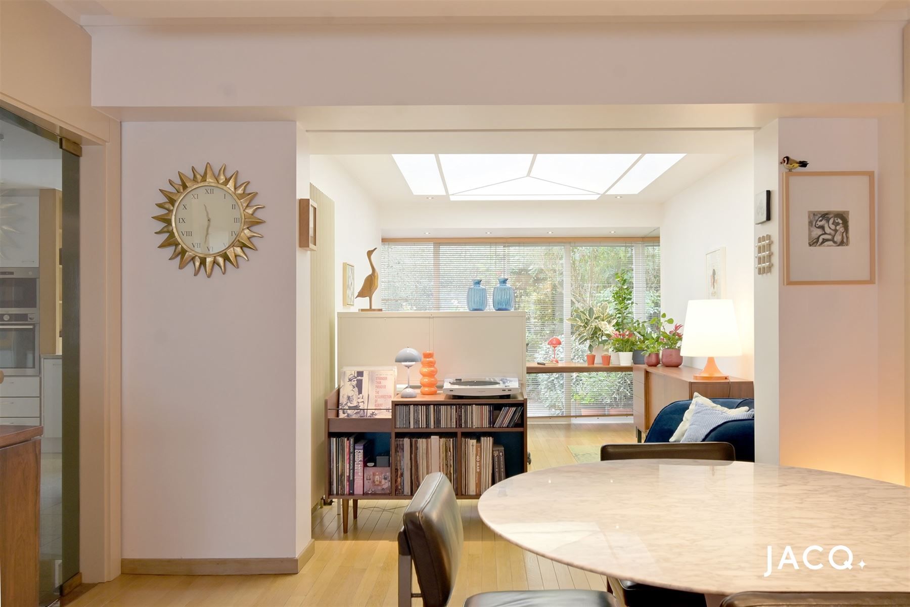 Karaktervolle HOB met 4/5 slpk’s, zuid-westtuin & garagebox