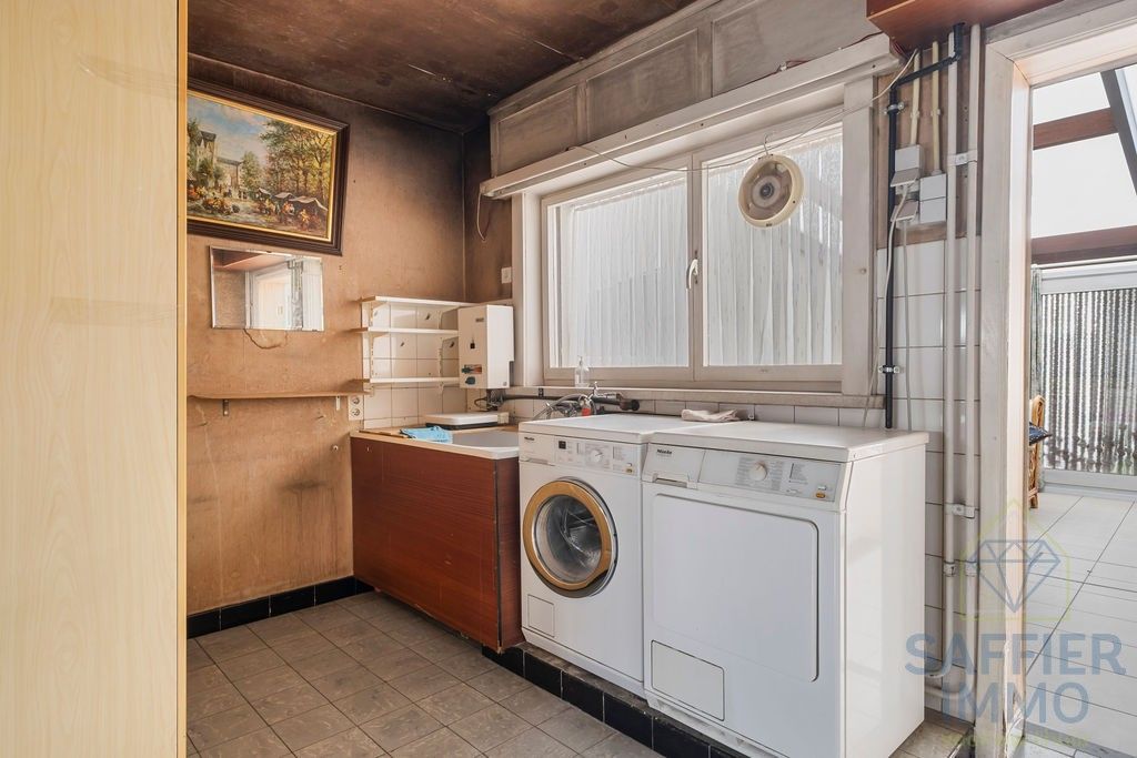 Ruime woning zonder renovatieplicht in de Seizoenswijk te Kuurne foto 11