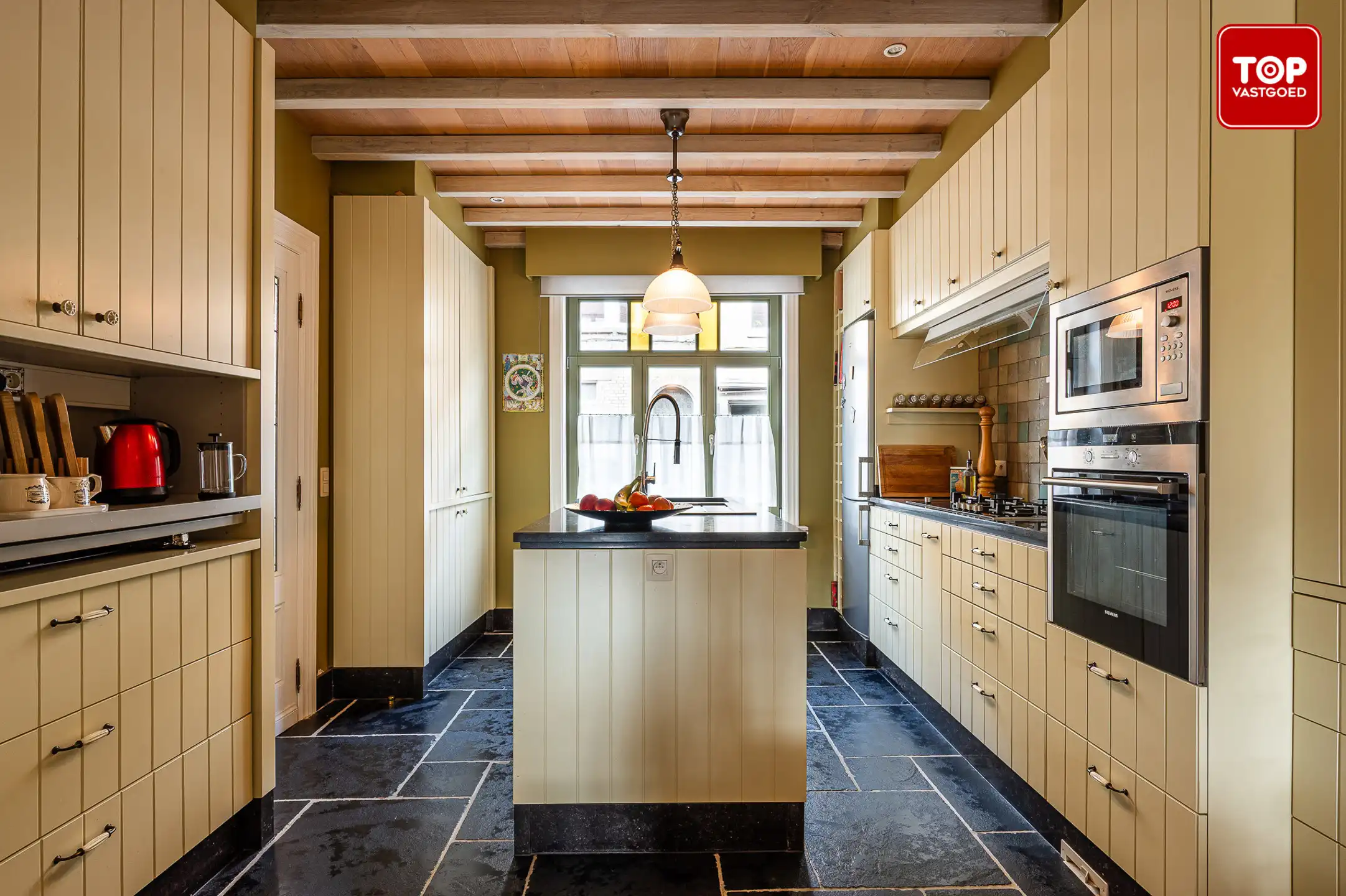 Gerenoveerde woning met karakter aan de Gentse stadsrand foto 11