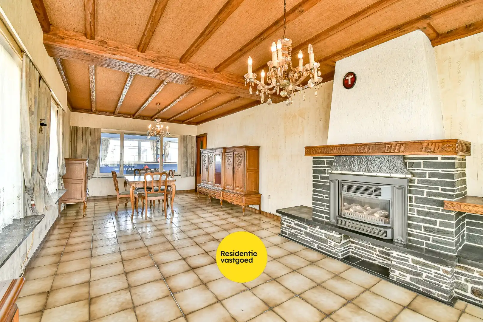 Te renoveren halfopen bebouwing met tuin en groot potentieel foto 4